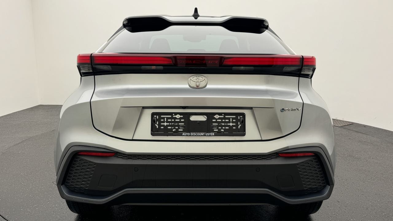 TOYOTA C-HR 2.0 PHEV CVT Style-image-3