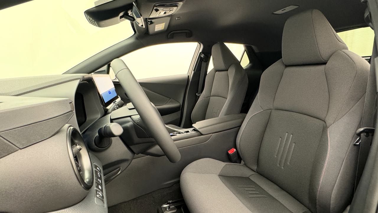 TOYOTA C-HR 2.0 PHEV CVT Style-image-5