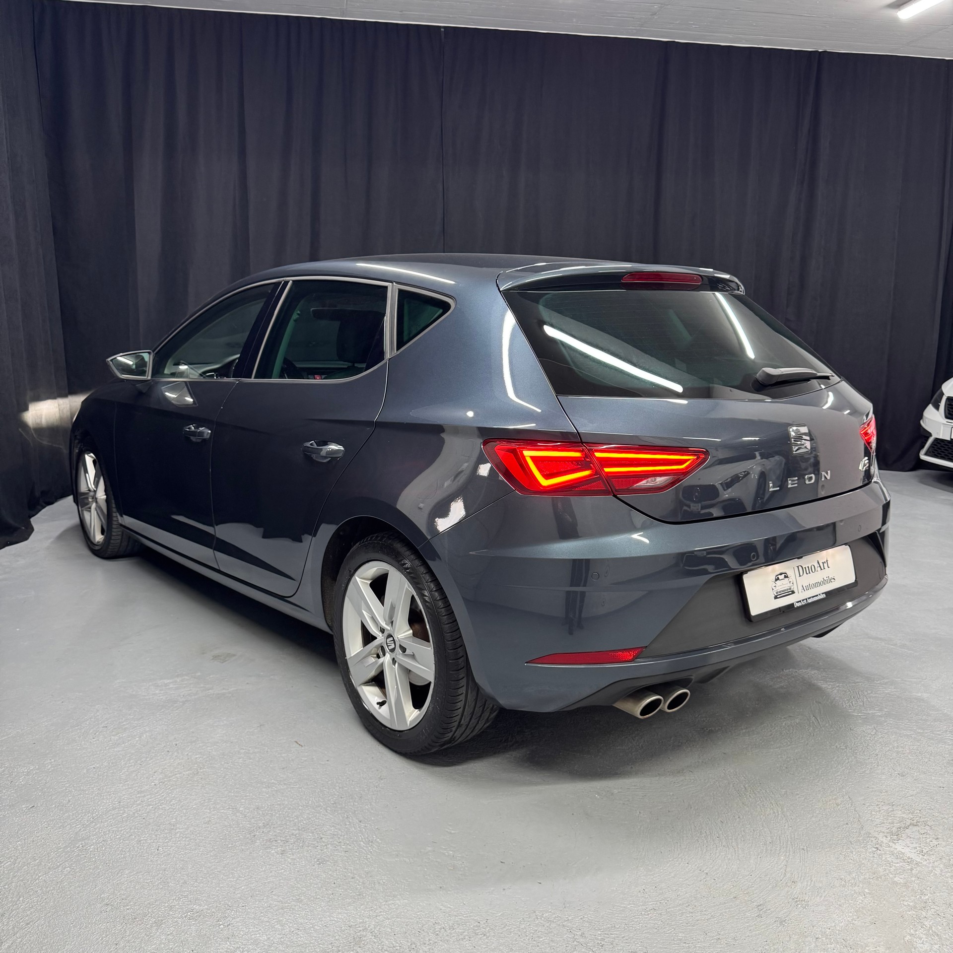 SEAT Leon 1.5 TSI EVO FR ACT FR DSG-image-7