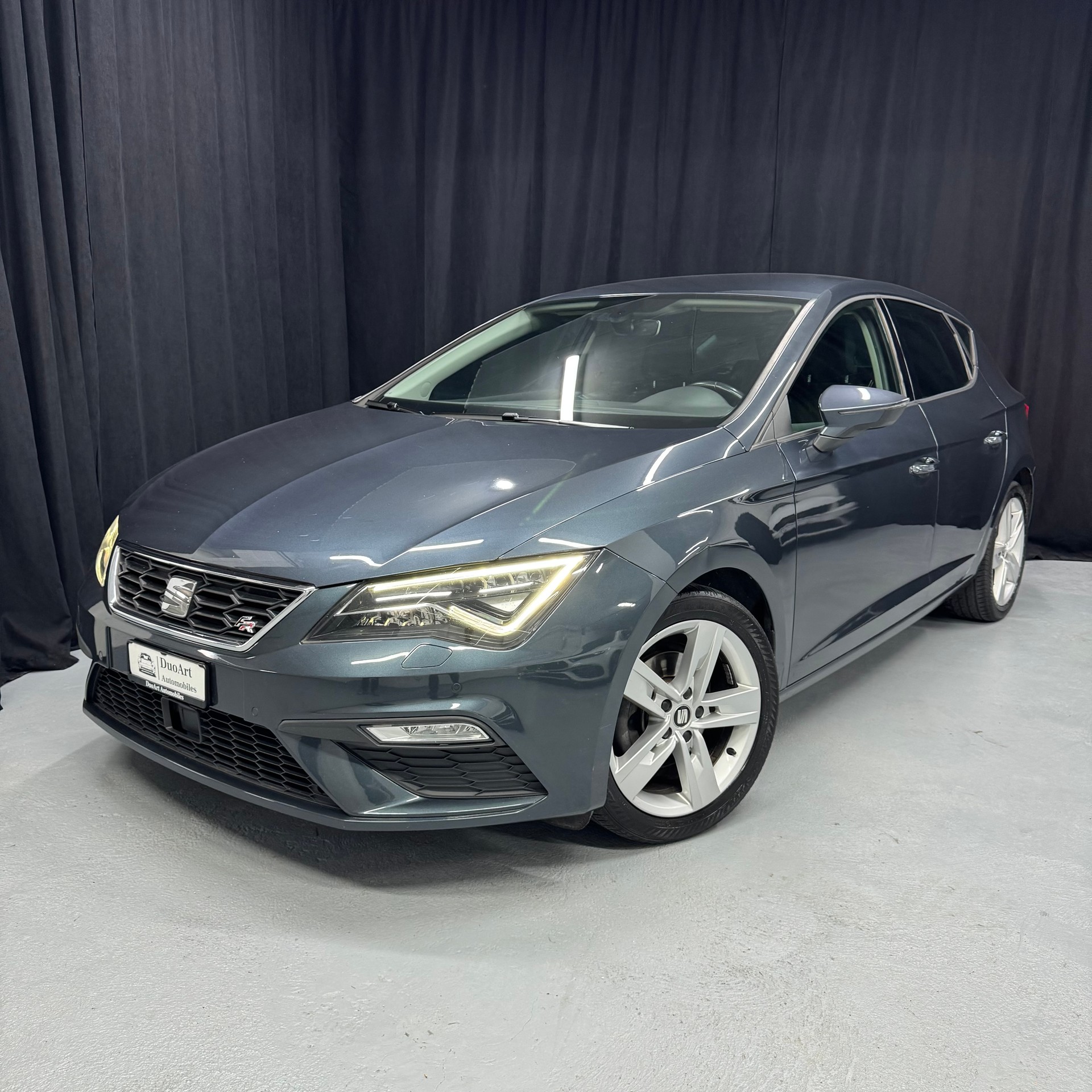 SEAT Leon 1.5 TSI EVO FR ACT FR DSG-image-1