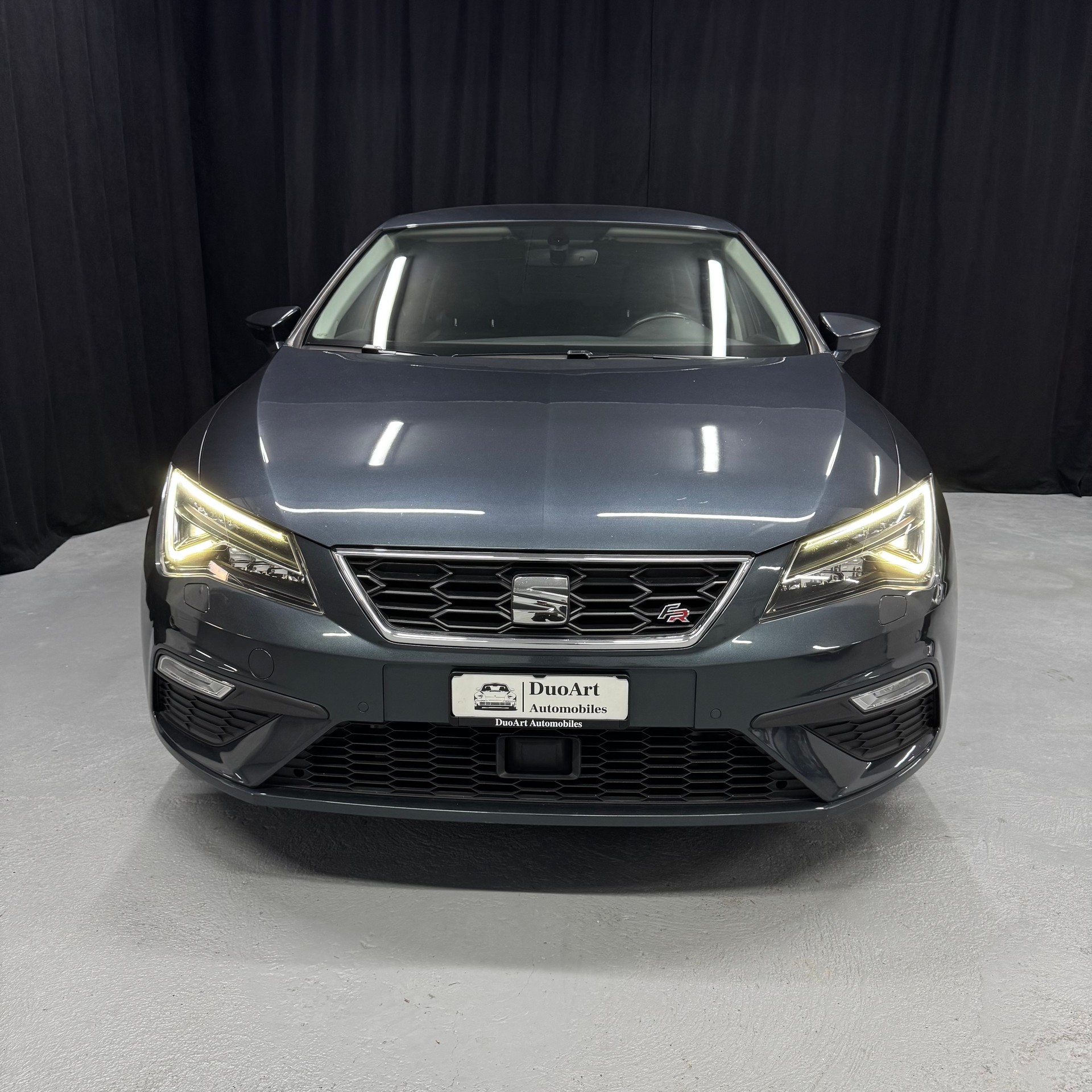 SEAT Leon 1.5 TSI EVO FR ACT FR DSG-image-2