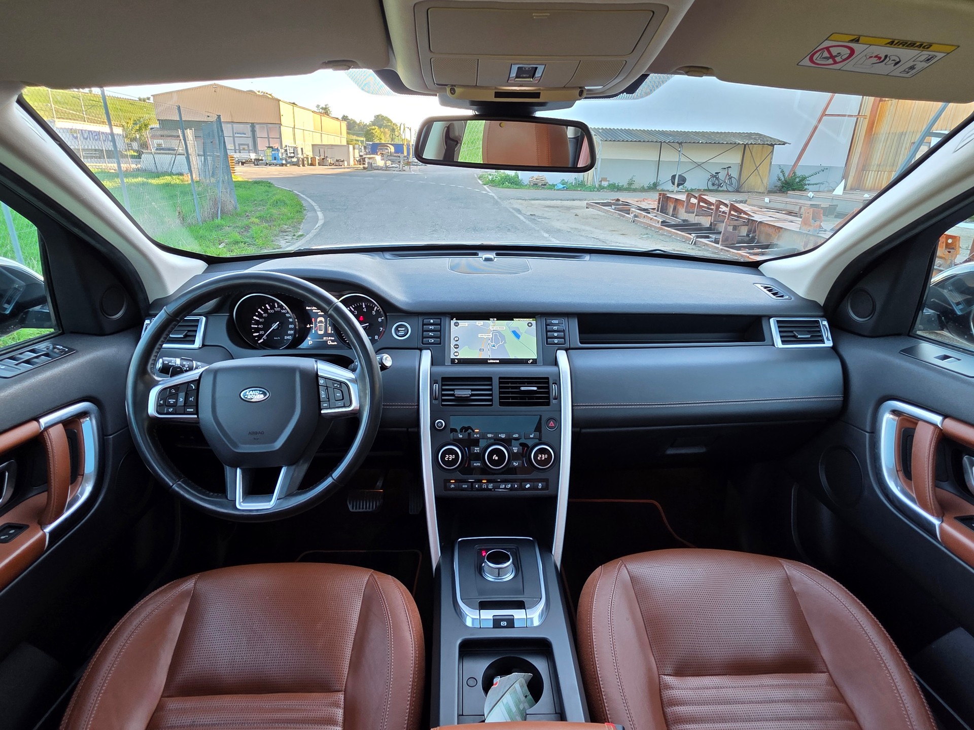 LAND ROVER Discovery Sport 2.0 Si4 HSE AT9 / Neu ab Mfk / AHK 2000kg-image-12