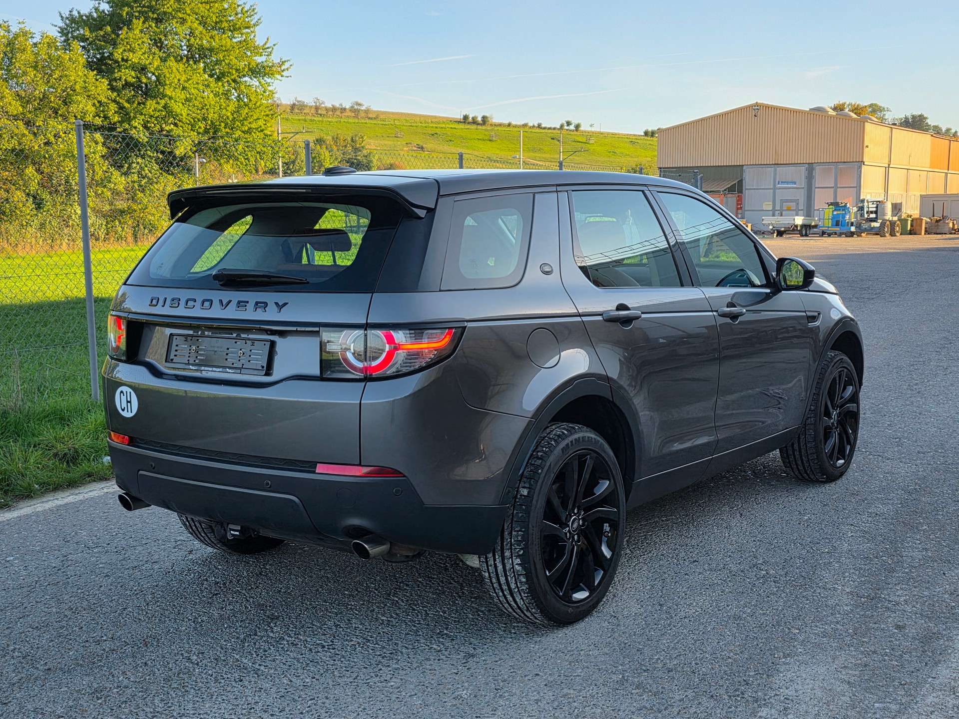 LAND ROVER Discovery Sport 2.0 Si4 HSE AT9 / Neu ab Mfk / AHK 2000kg-image-5