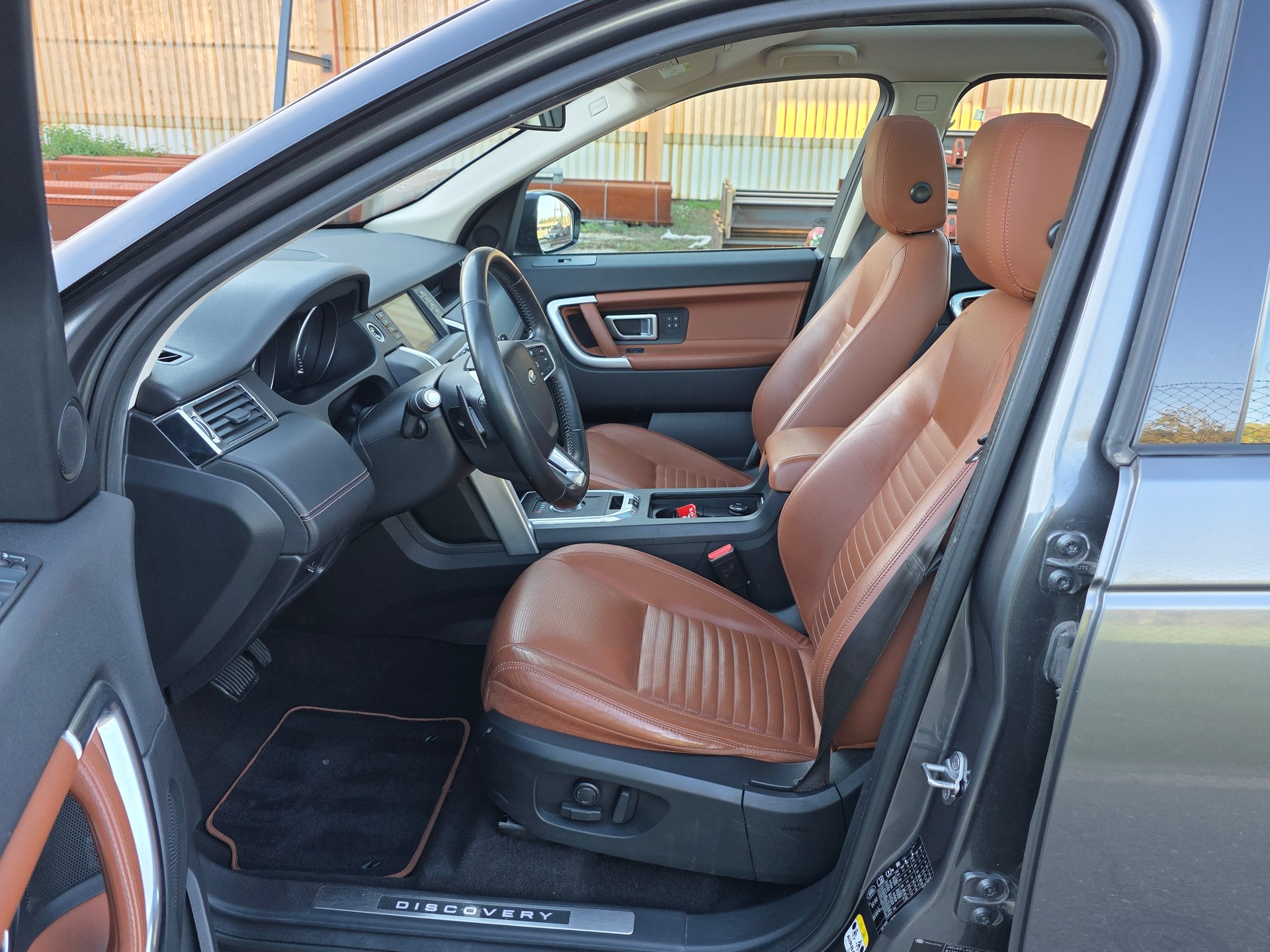 LAND ROVER Discovery Sport 2.0 Si4 HSE AT9 / Neu ab Mfk / AHK 2000kg-image-7