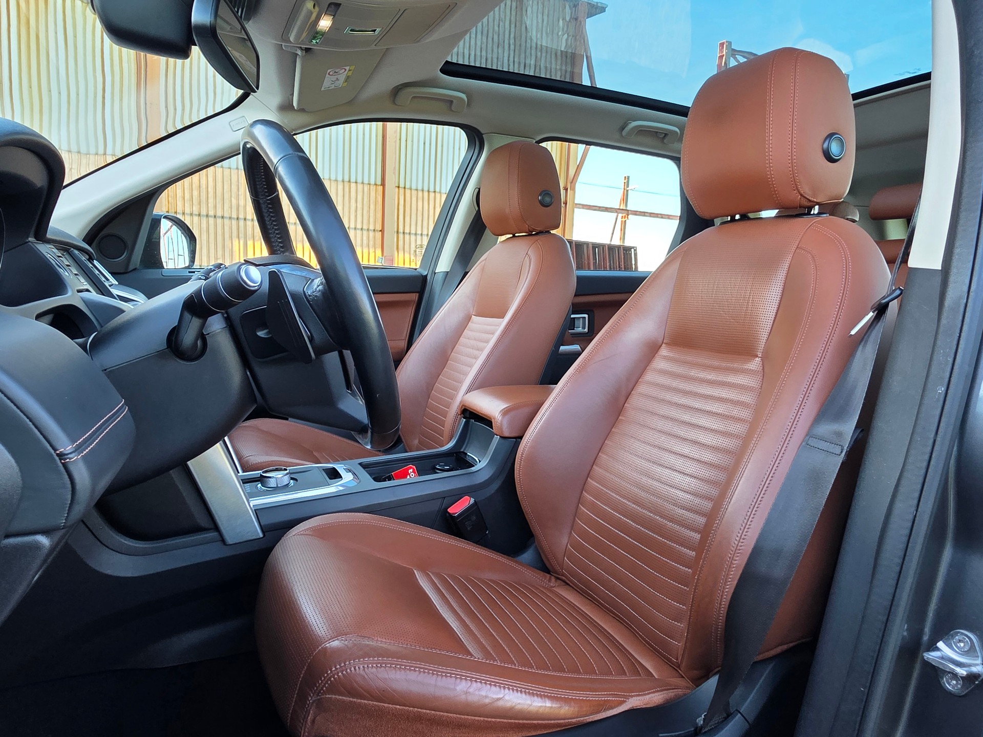 LAND ROVER Discovery Sport 2.0 Si4 HSE AT9 / Neu ab Mfk / AHK 2000kg-image-8