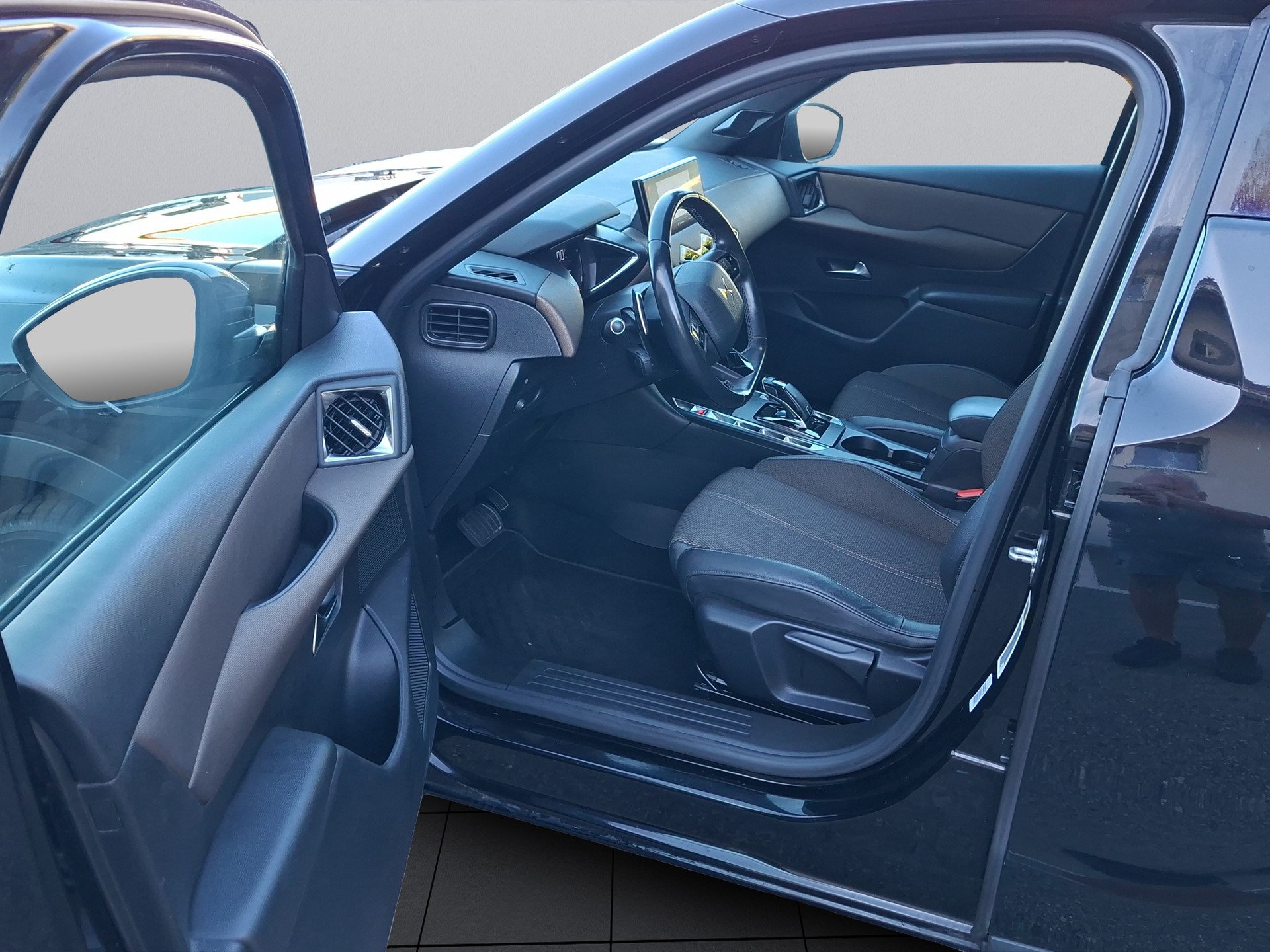 DS AUTOMOBILES DS 3 Crossback 1.2 PureTech SO Chic EAT8-image-18