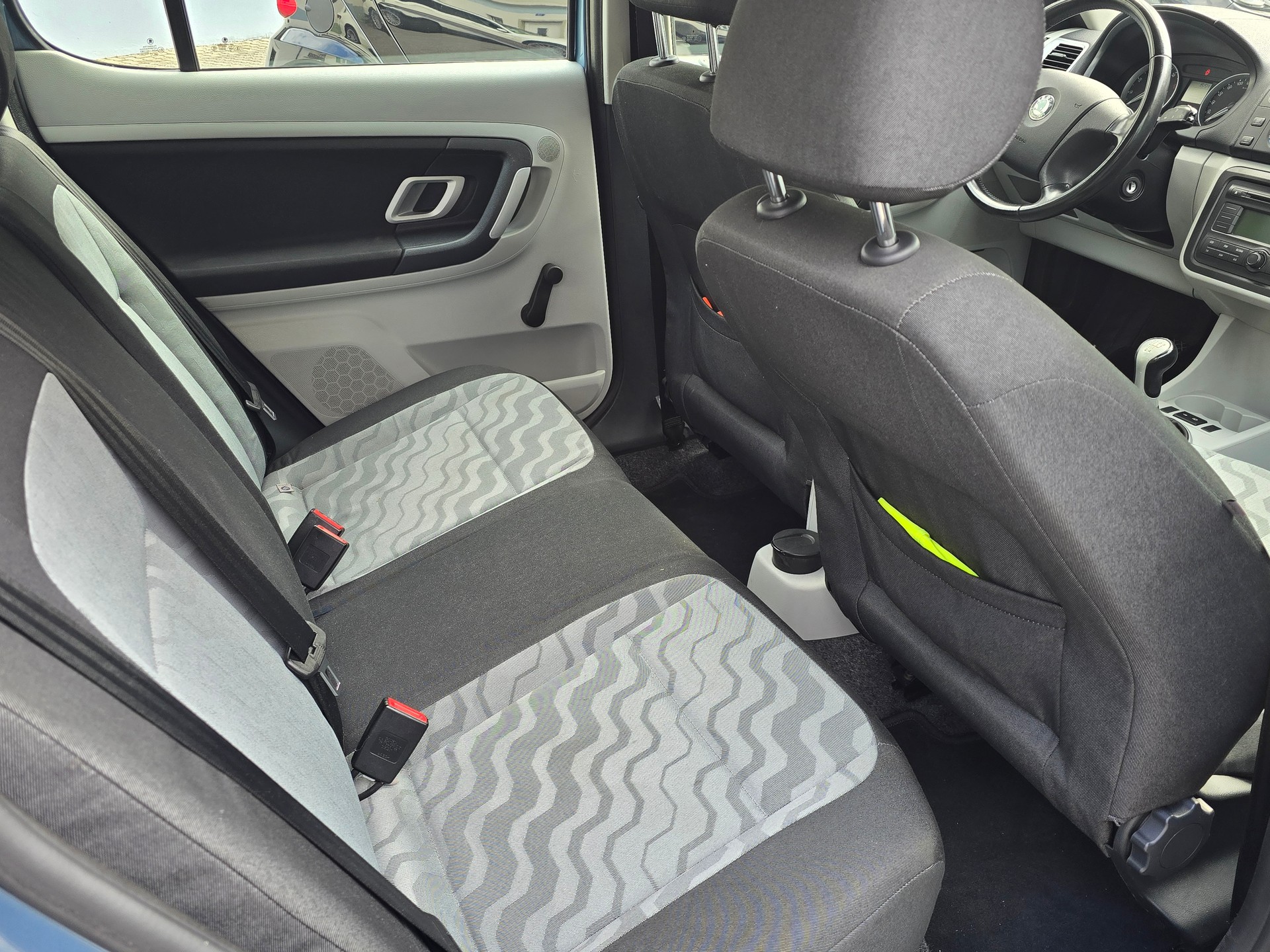 SKODA Fabia 1.4 Elegance-image-7