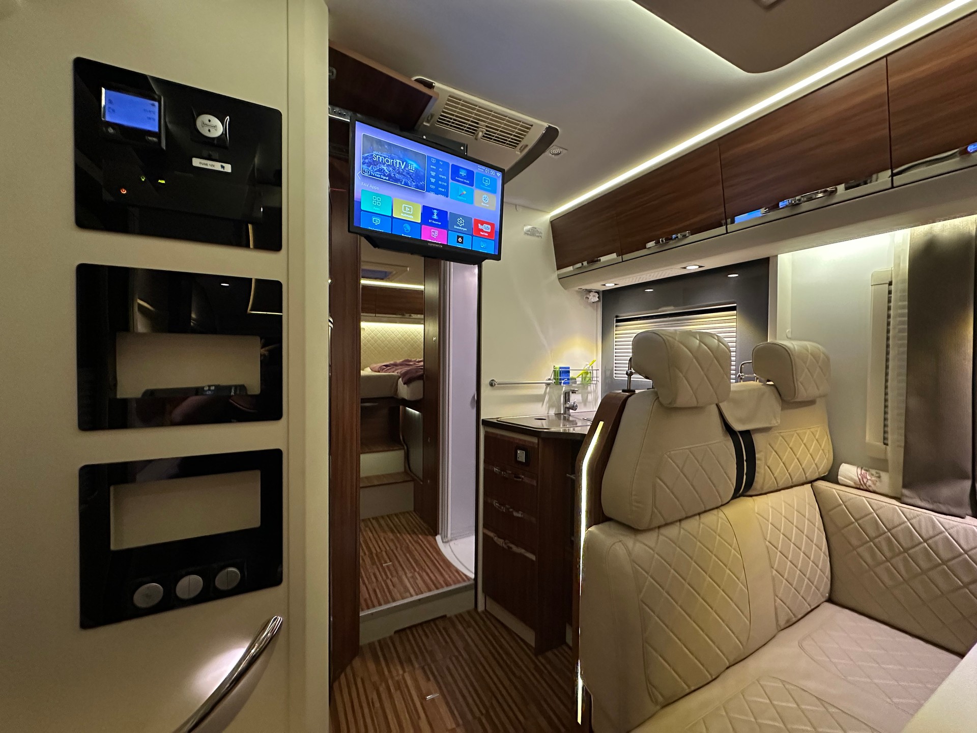 ADRIA Supreme I 710 SL-image-4