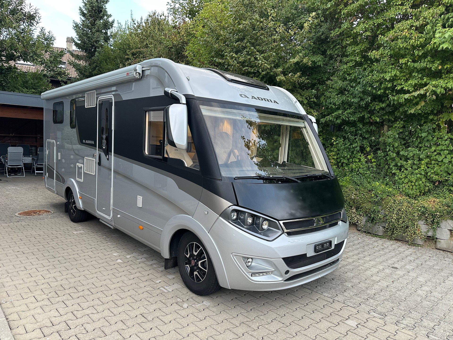 ADRIA Supreme I 710 SL-image-0