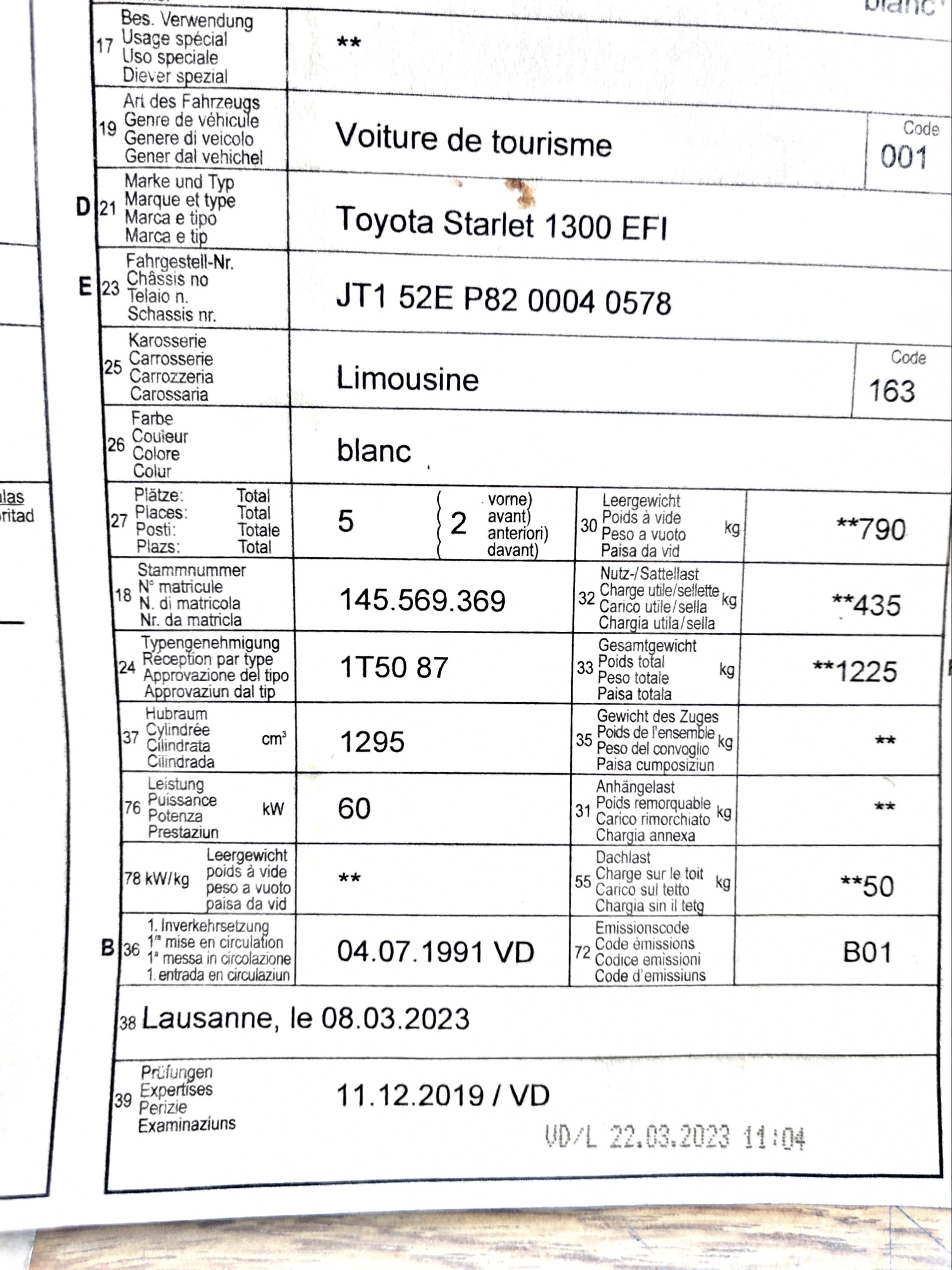TOYOTA Starlet 1.3 XLi-image-12