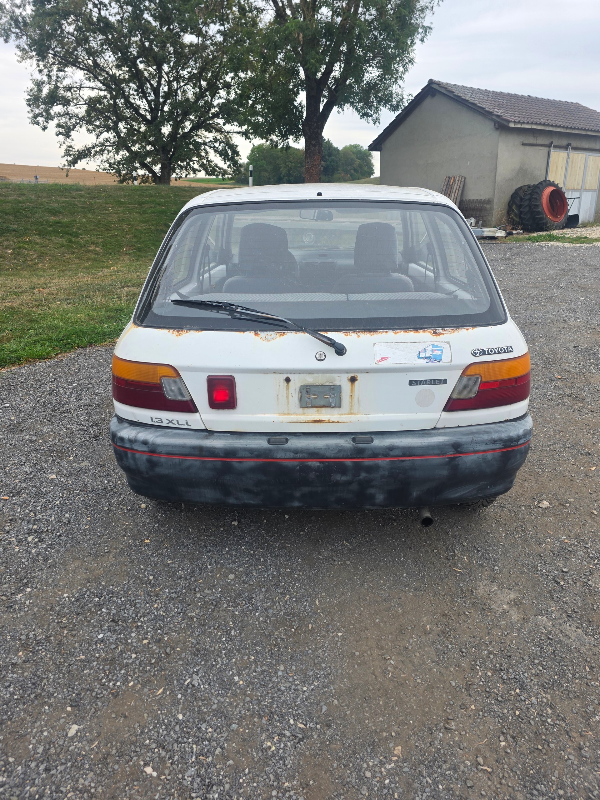 TOYOTA Starlet 1.3 XLi-image-1