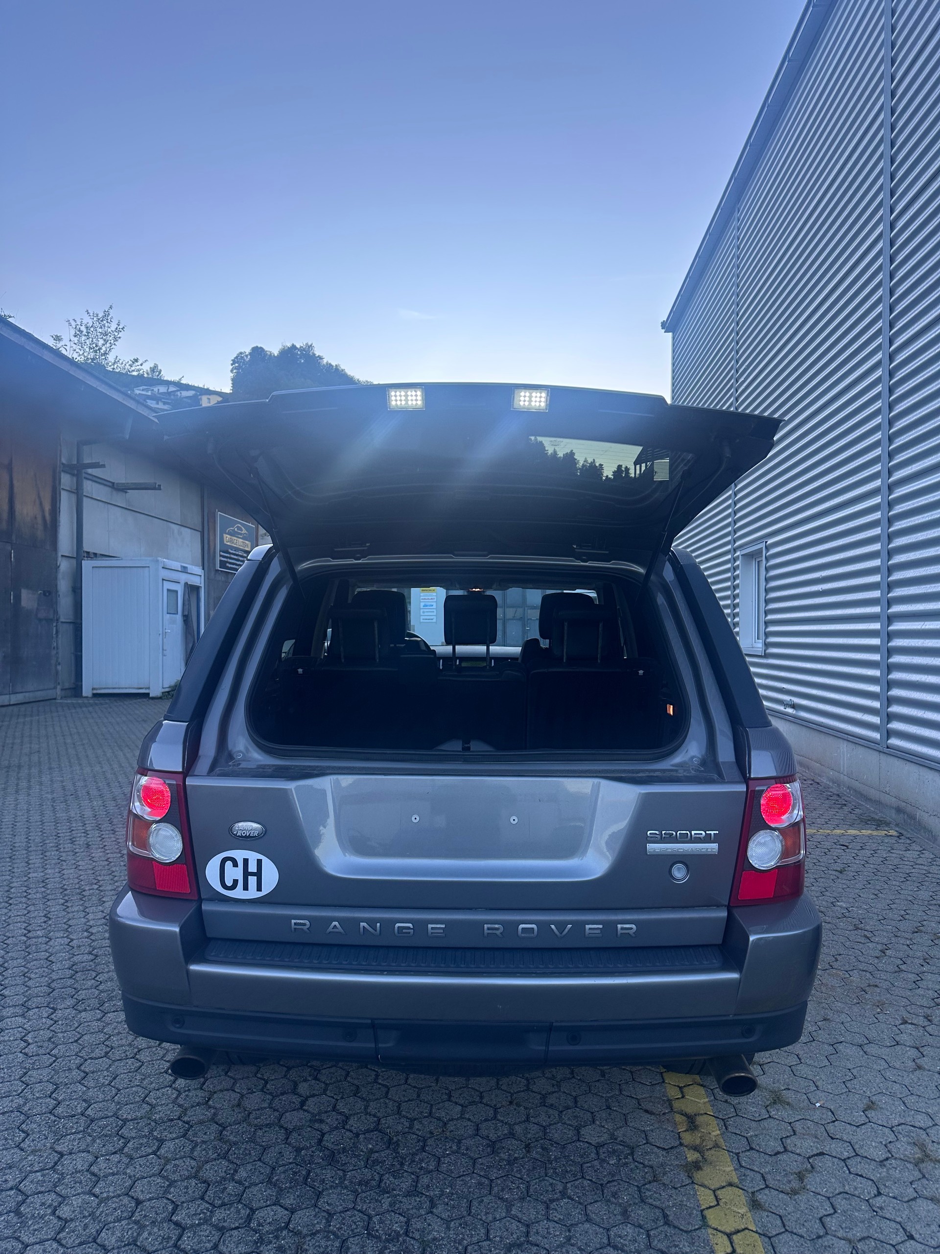LAND ROVER Range Rover Sport 4.2 V8 SC Automatic, 4x4, ab MFK, ab Service-image-5