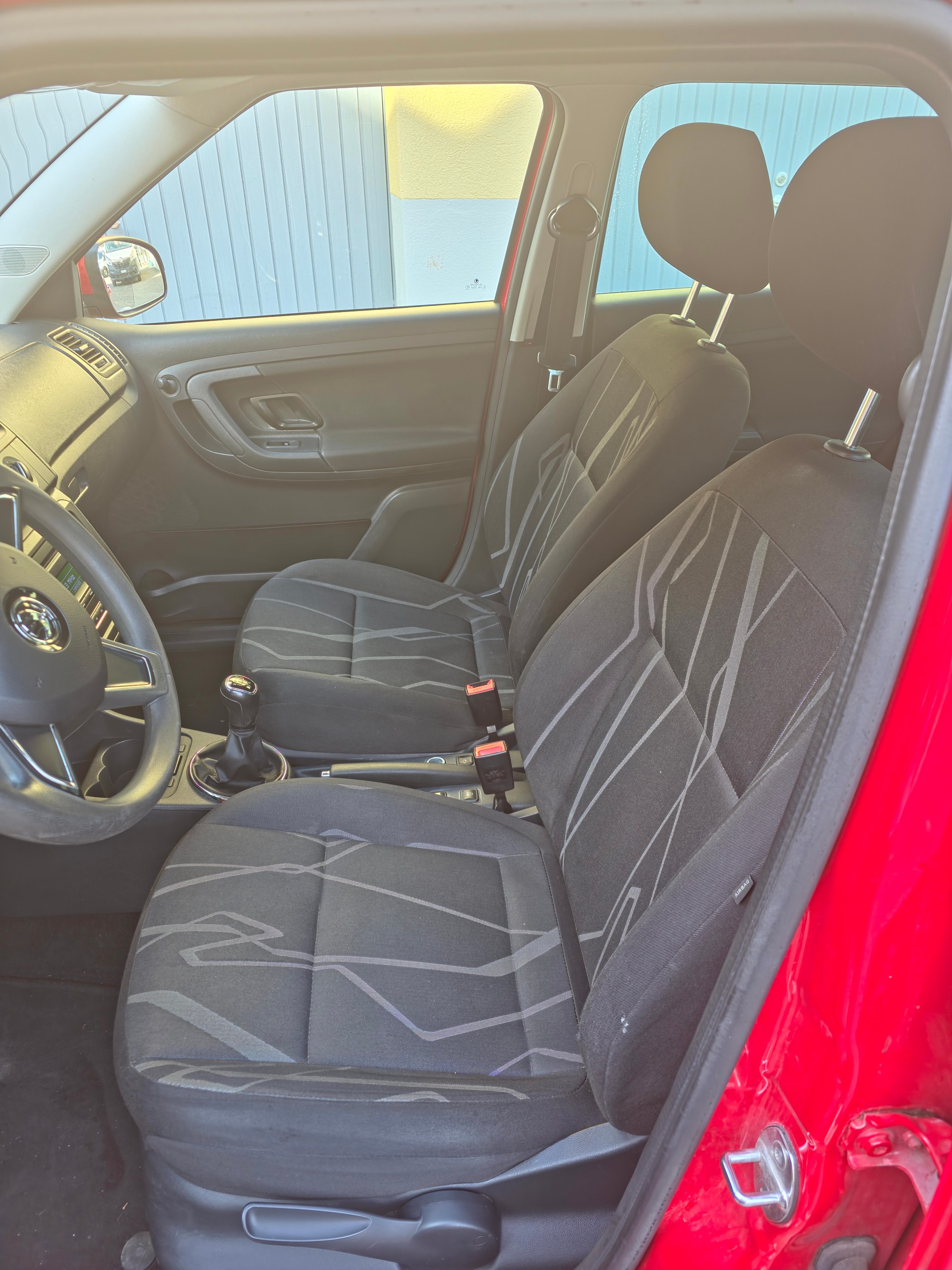 SKODA Fabia 1.2 TSI Ambition Plus-image-4