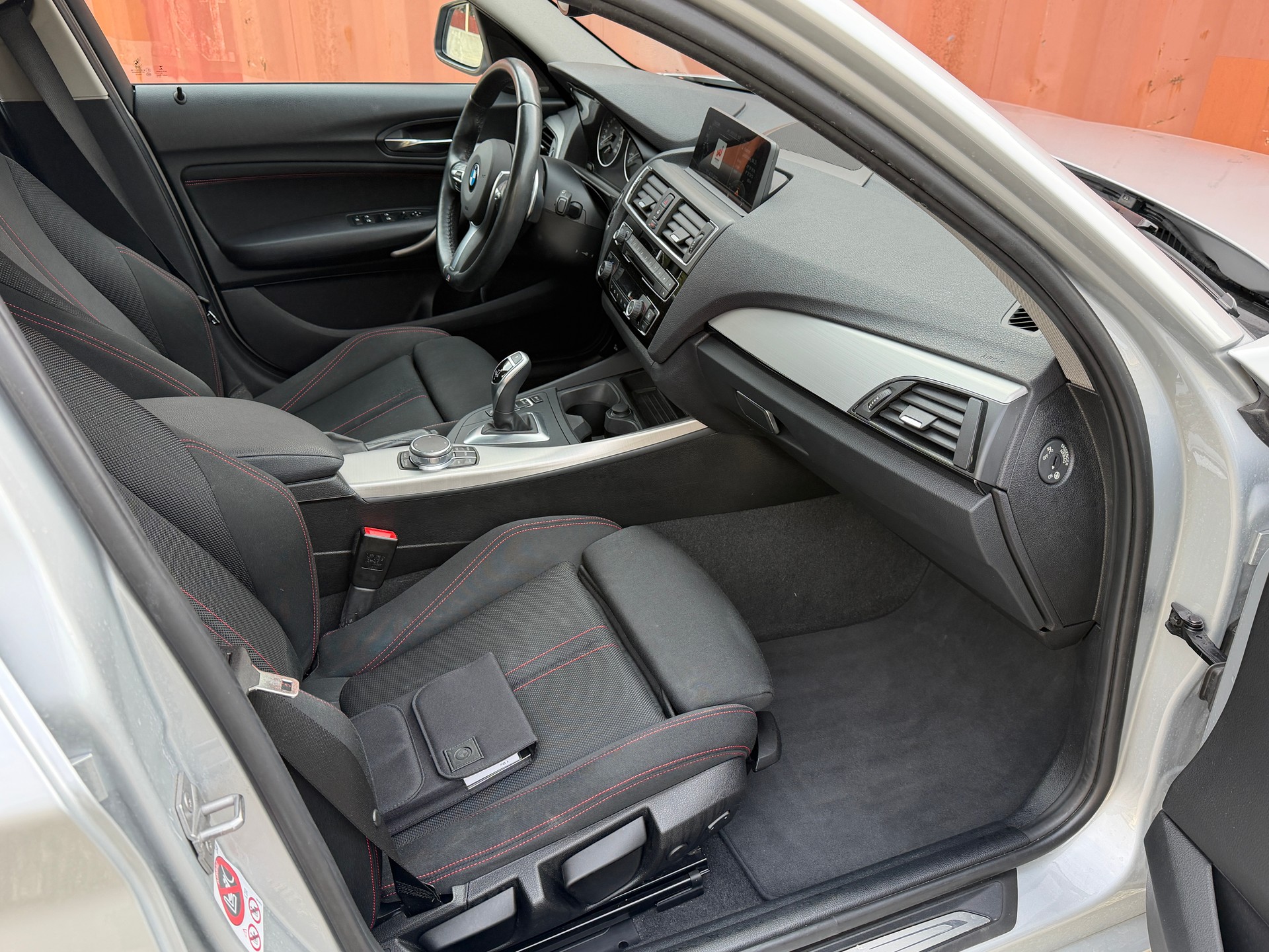 BMW 120d xDrive SAG-image-11