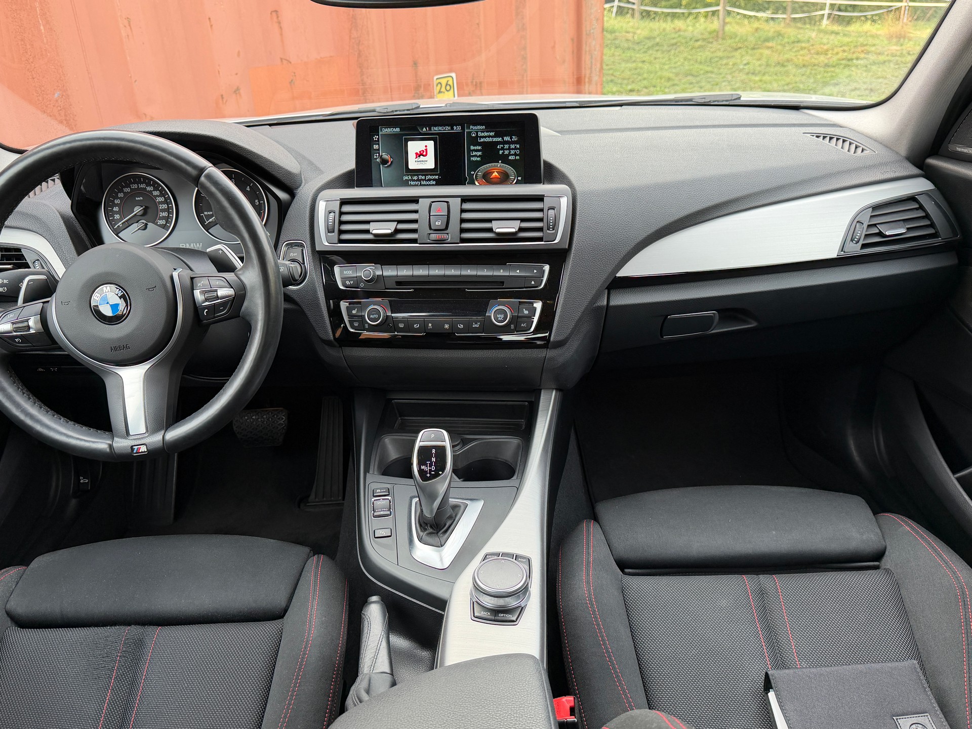 BMW 120d xDrive SAG-image-8
