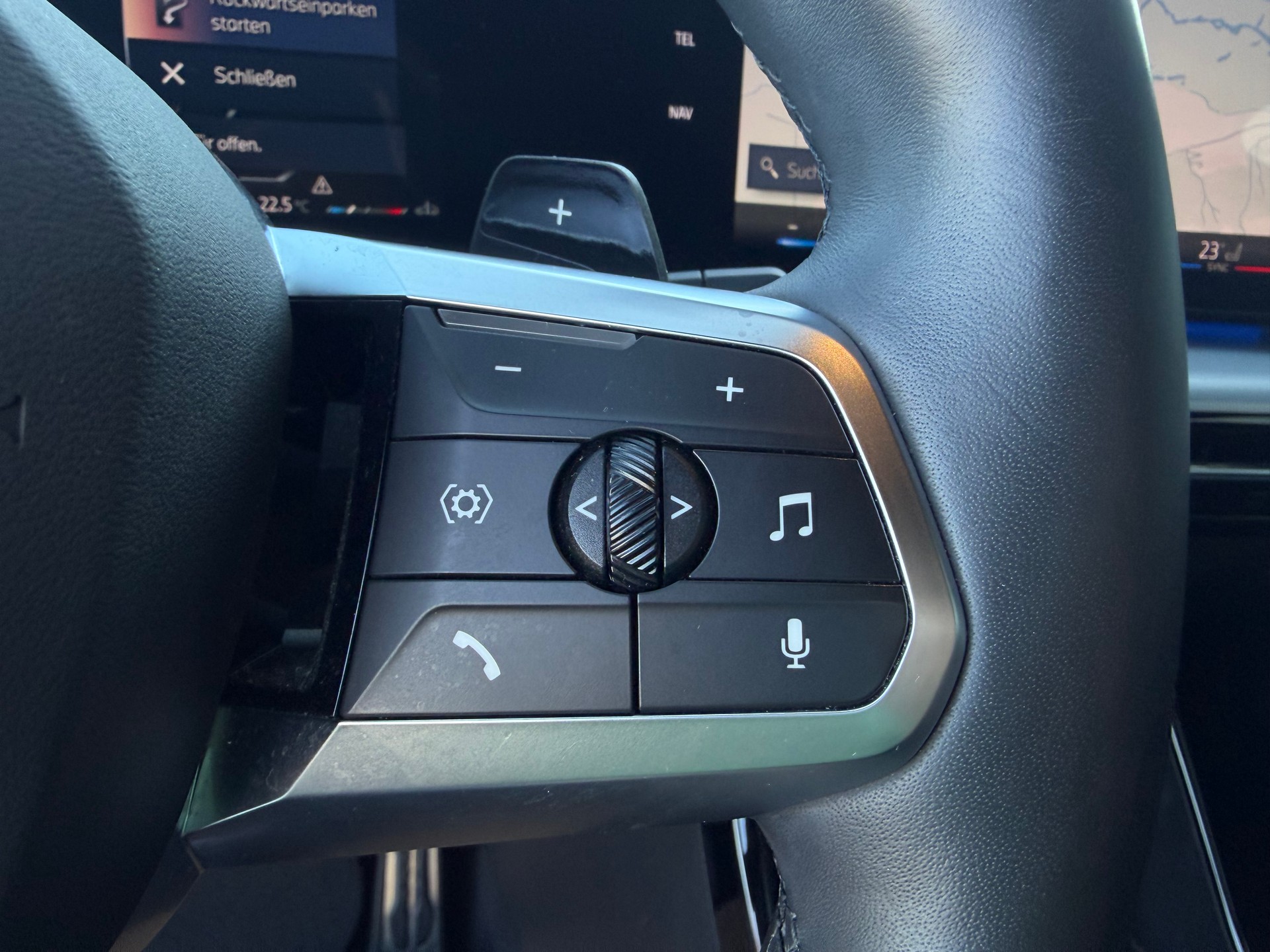 BMW 218d Active Tourer M Sport DKG-image-21
