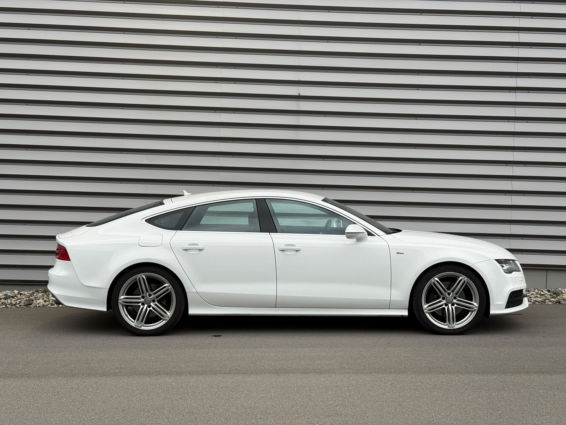 AUDI A7 Sportback 3.0 TDI quattro S-tronic-image-5