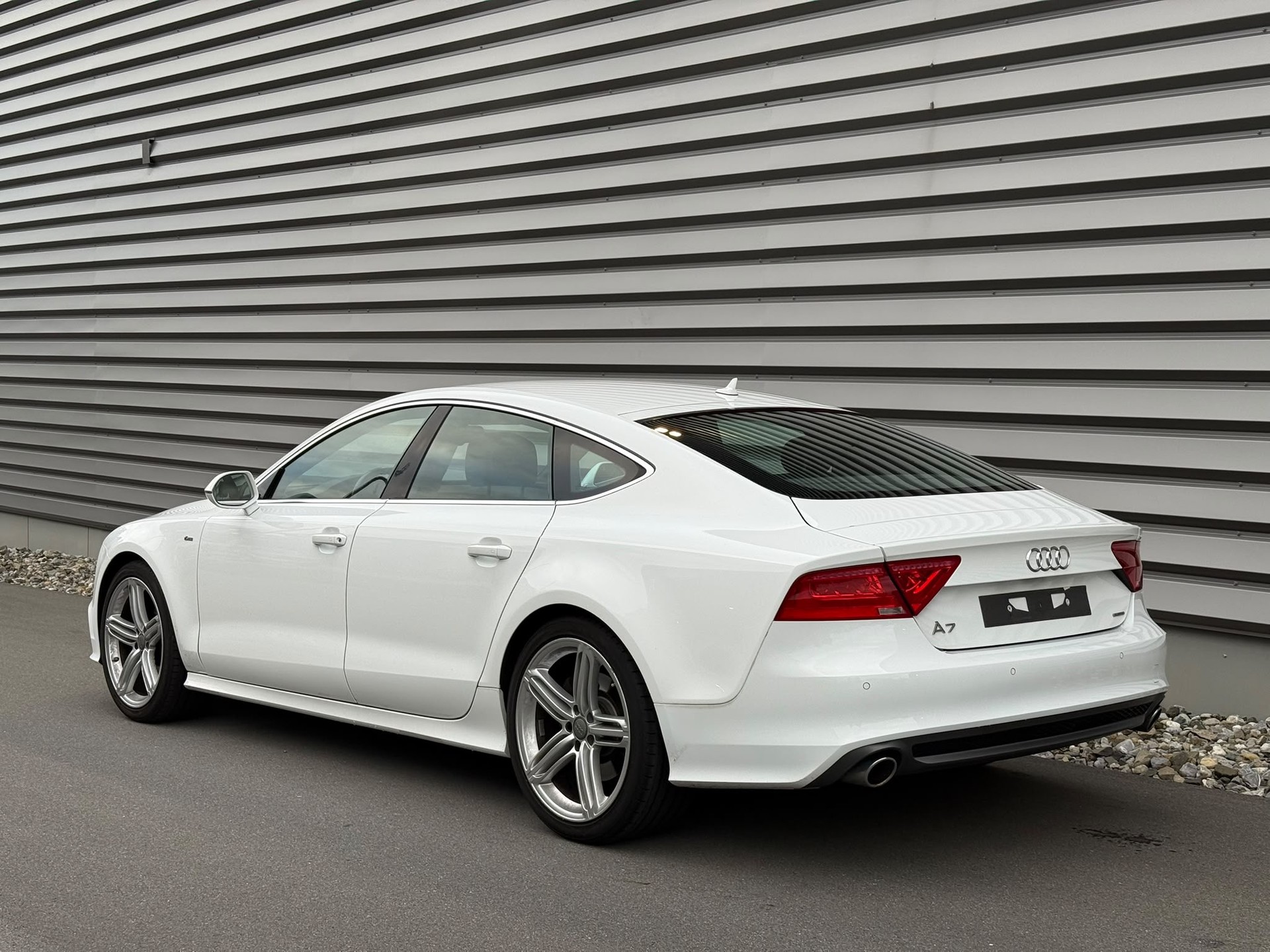 AUDI A7 Sportback 3.0 TDI quattro S-tronic-image-2