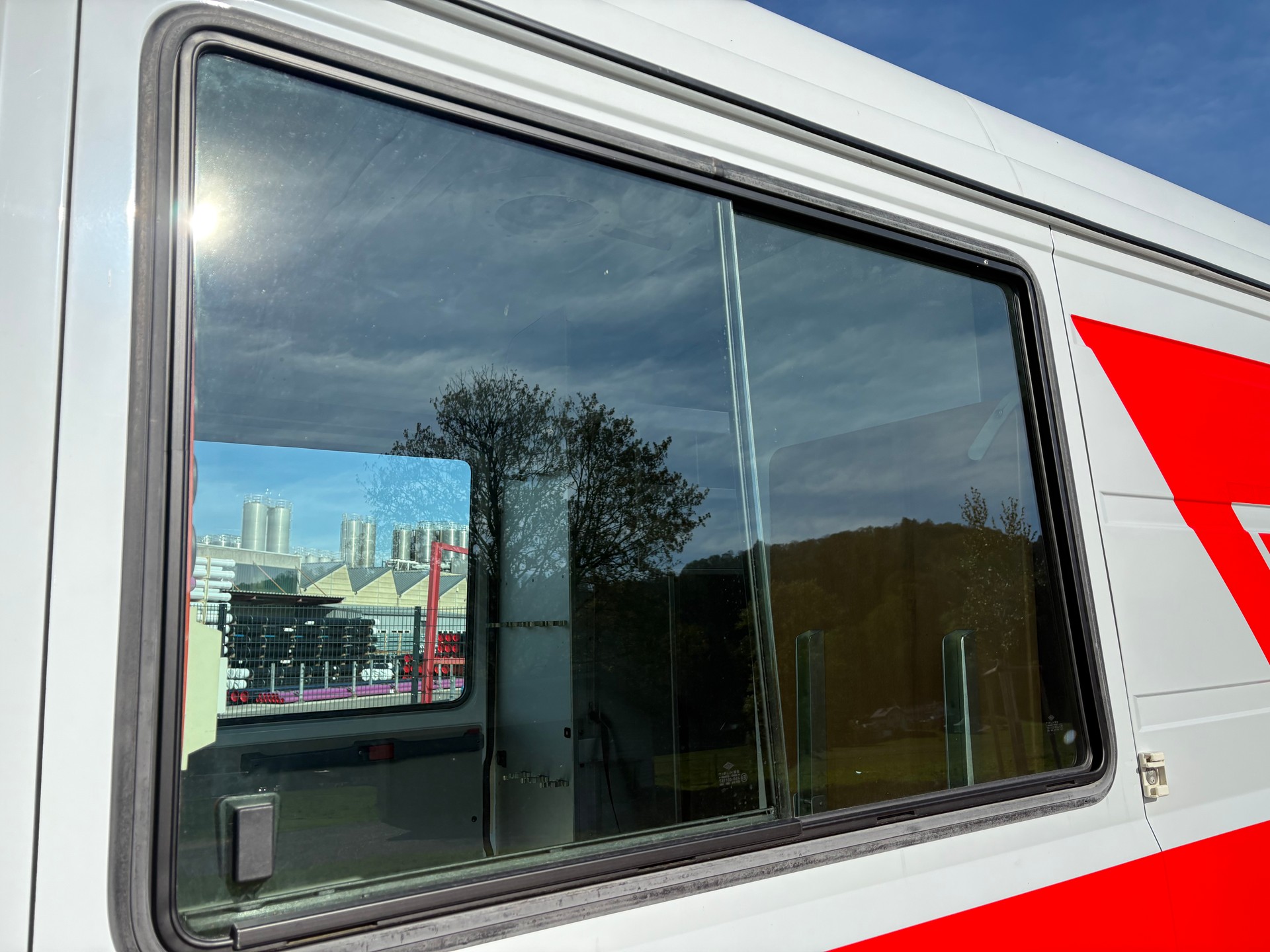 MERCEDES-BENZ Vario 815 D-image-21