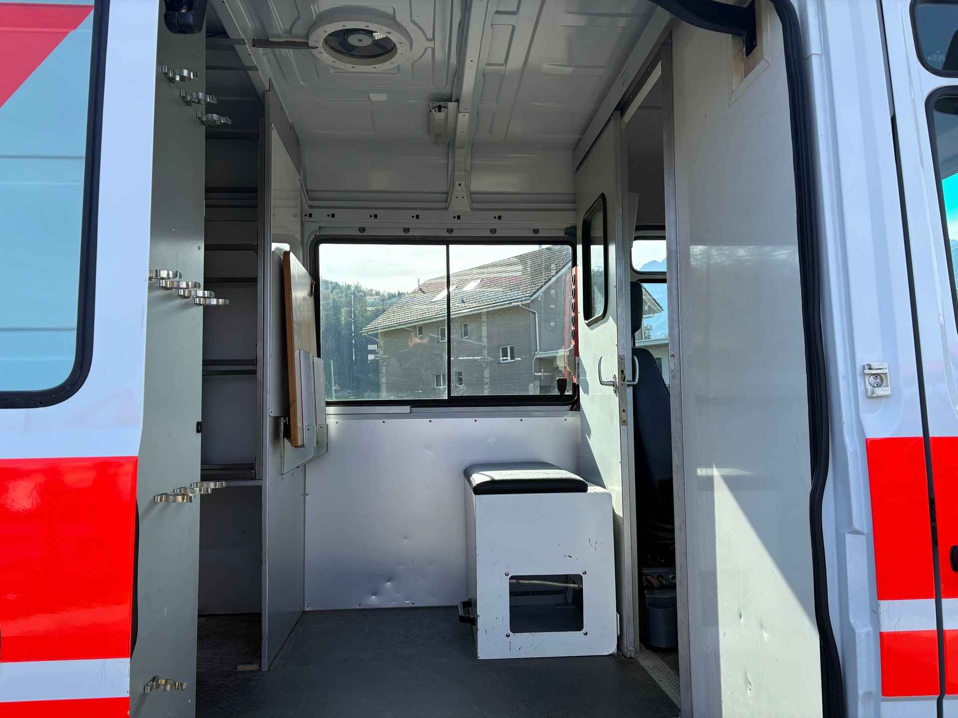 MERCEDES-BENZ Vario 815 D-image-23