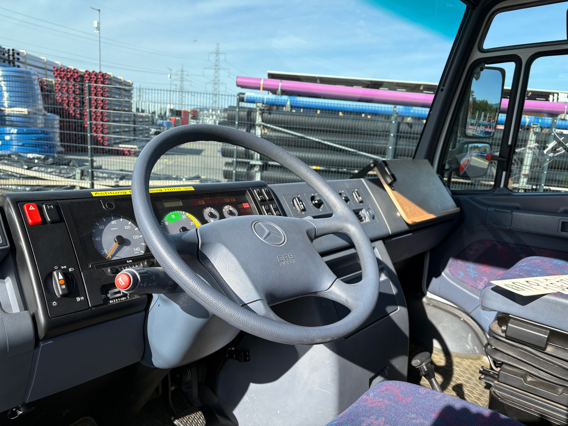 MERCEDES-BENZ Vario 815 D-image-9