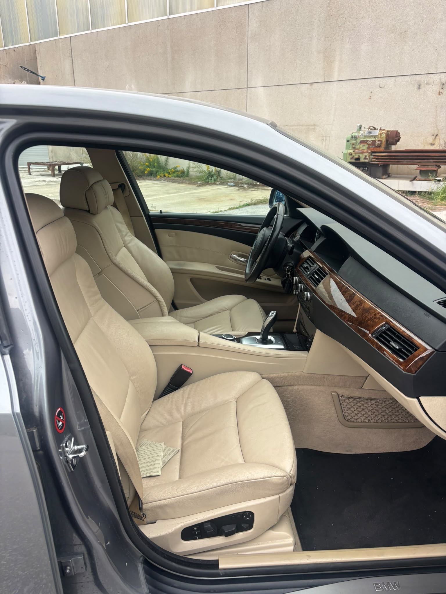 BMW 530xi Steptronic-image-10