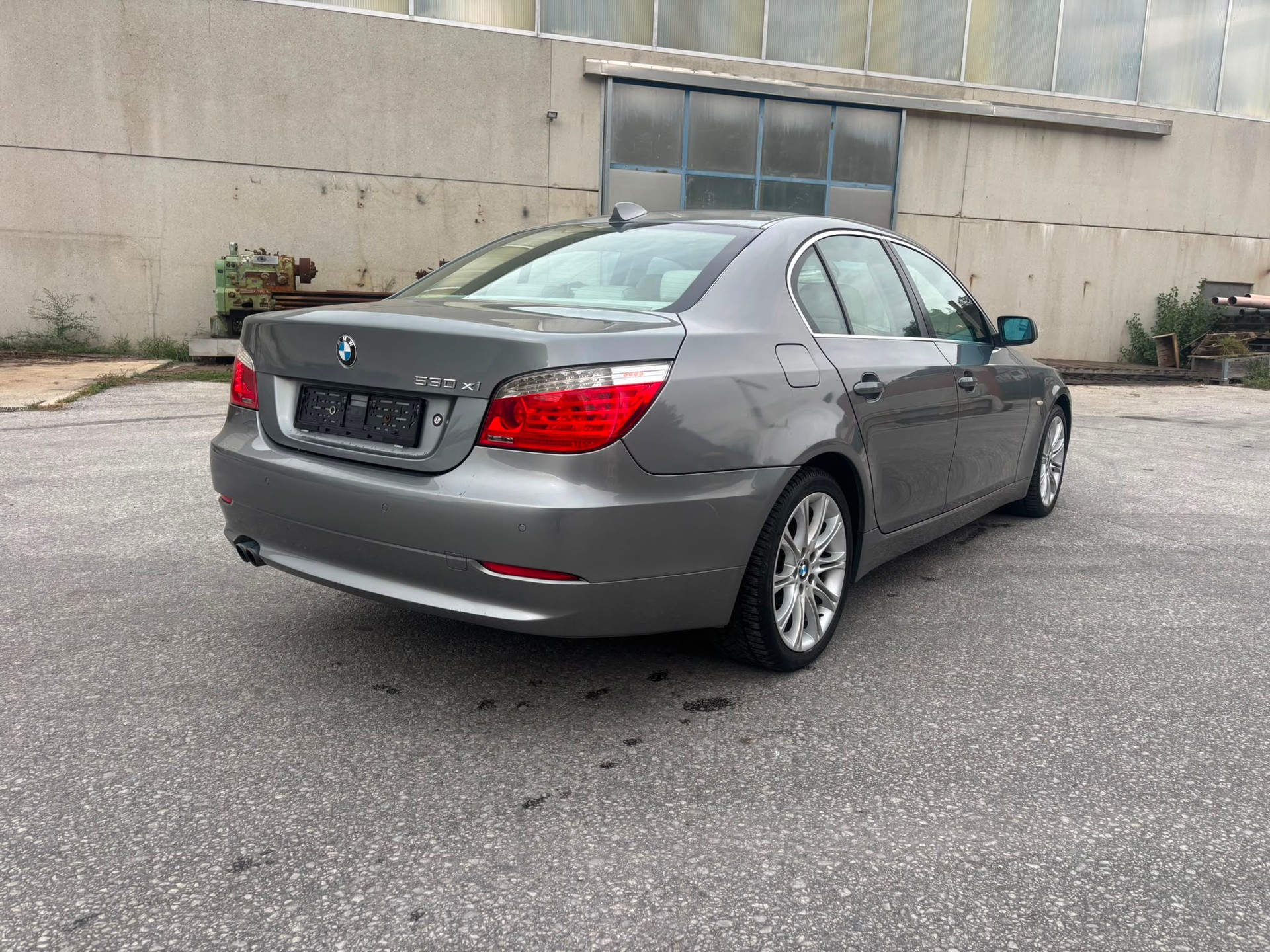 BMW 530xi Steptronic-image-2