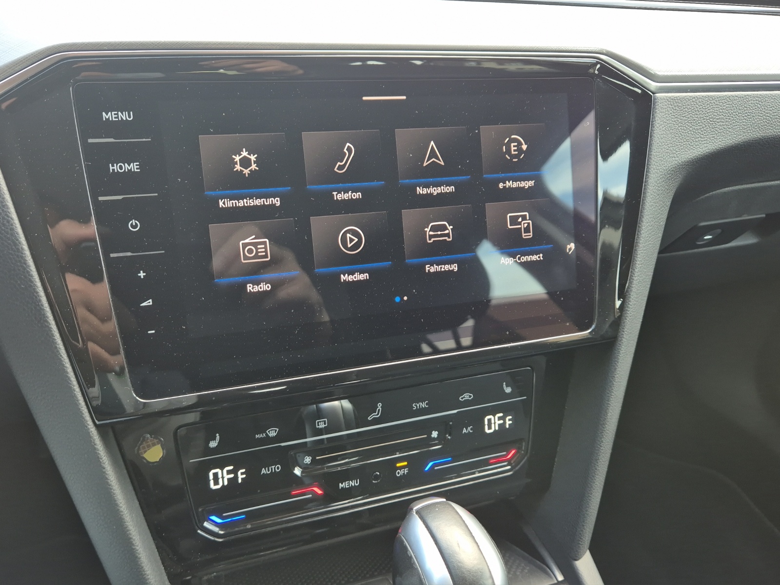 VW Passat Variant 1.4 TSI GTE Hybrid DSG*Anhängerkupplung*-image-13