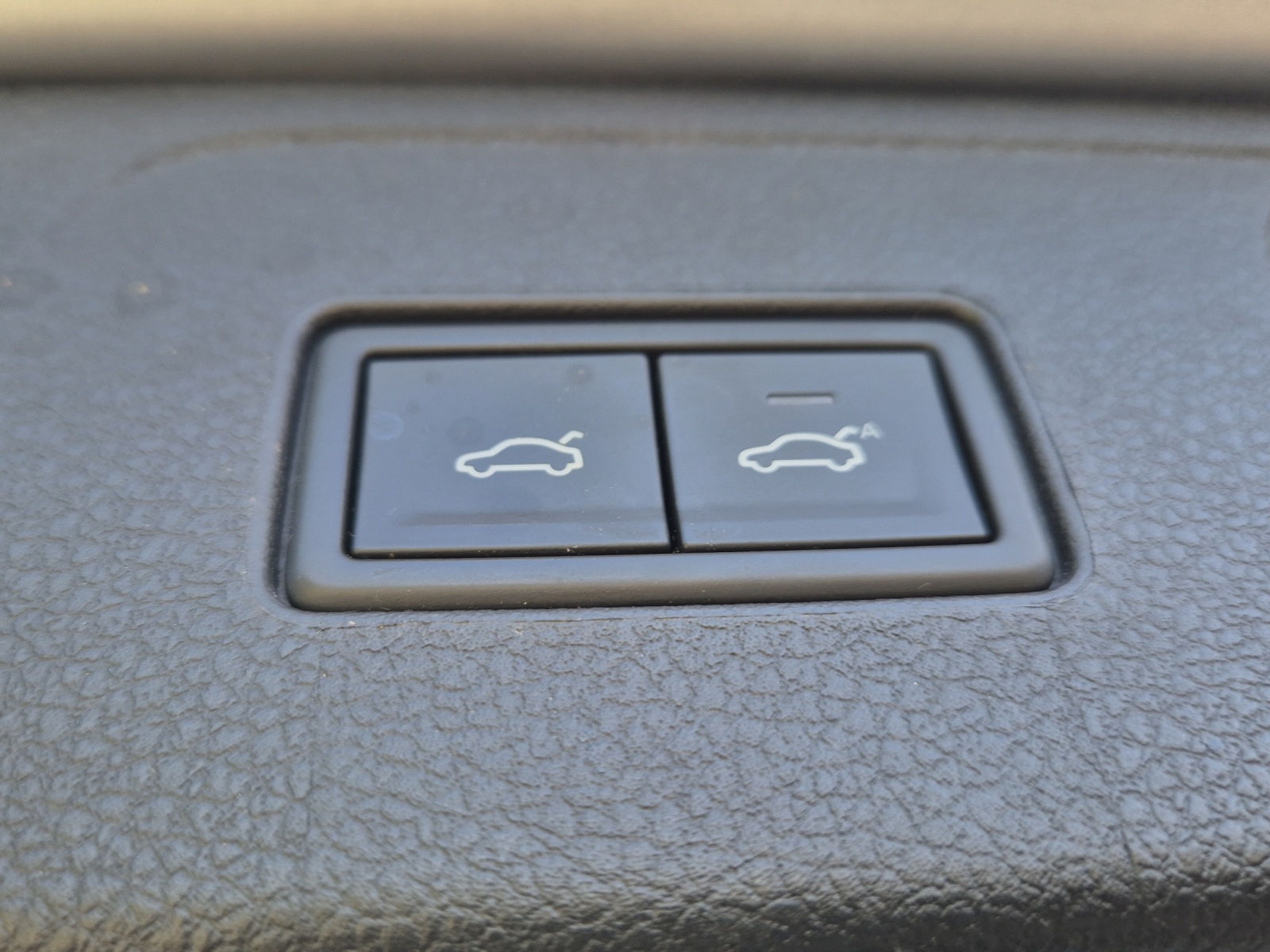 VW Passat Variant 1.4 TSI GTE Hybrid DSG*Anhängerkupplung*-image-21