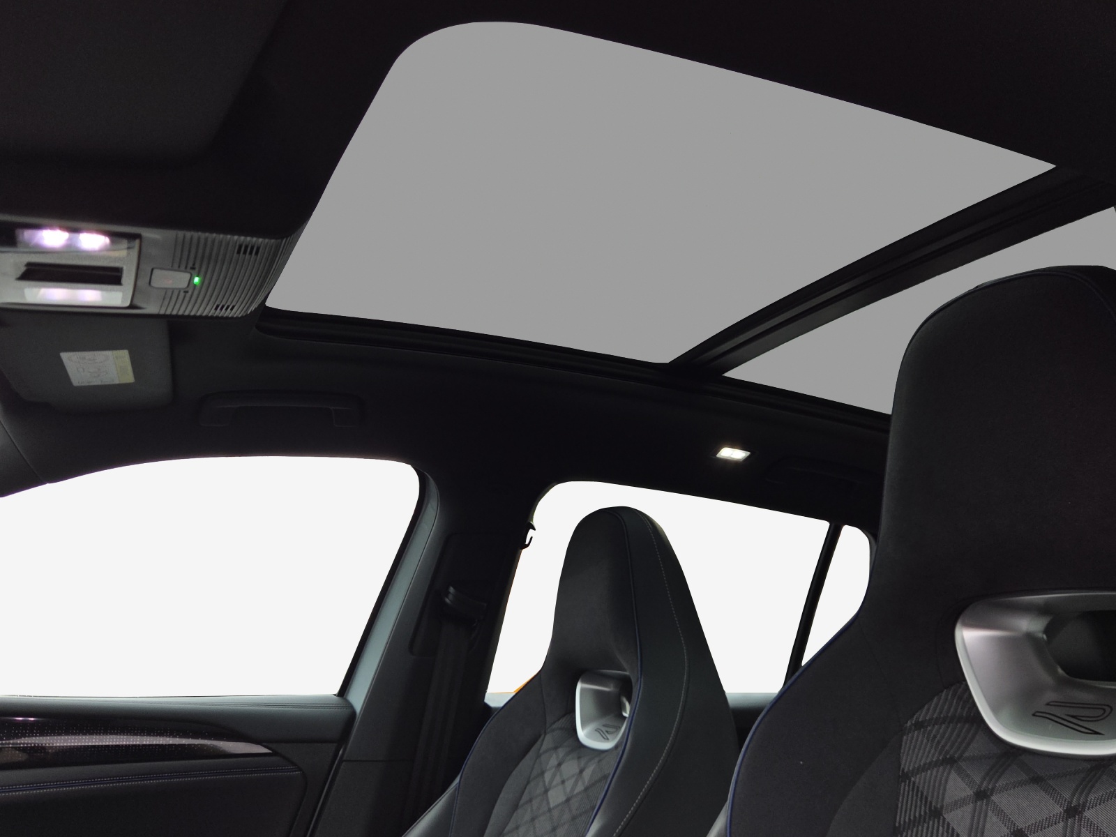 VW Tiguan 2.0 TSI DSG R-Line 4Motion-image-15