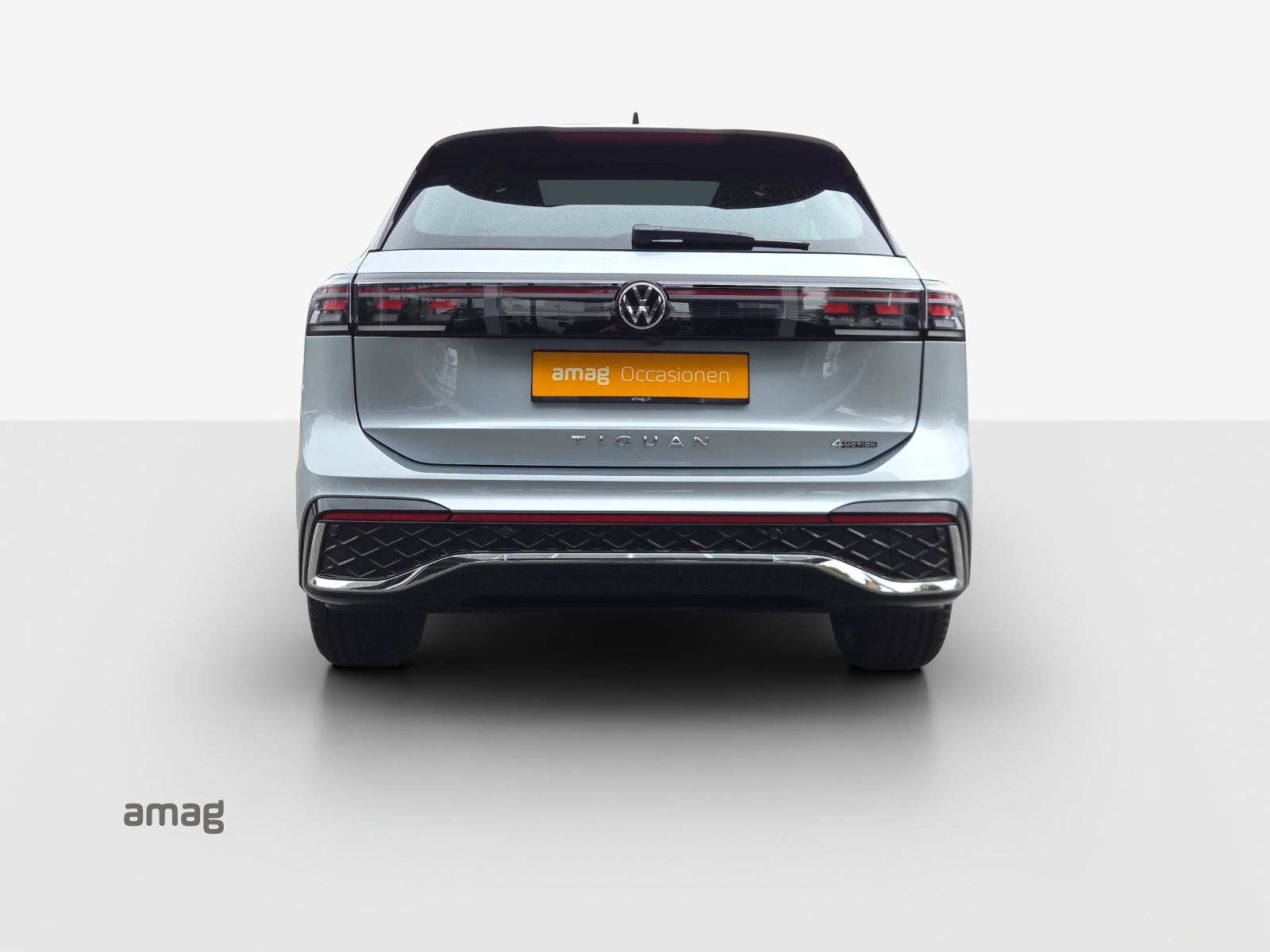 VW Tiguan 2.0 TSI DSG R-Line 4Motion-image-3