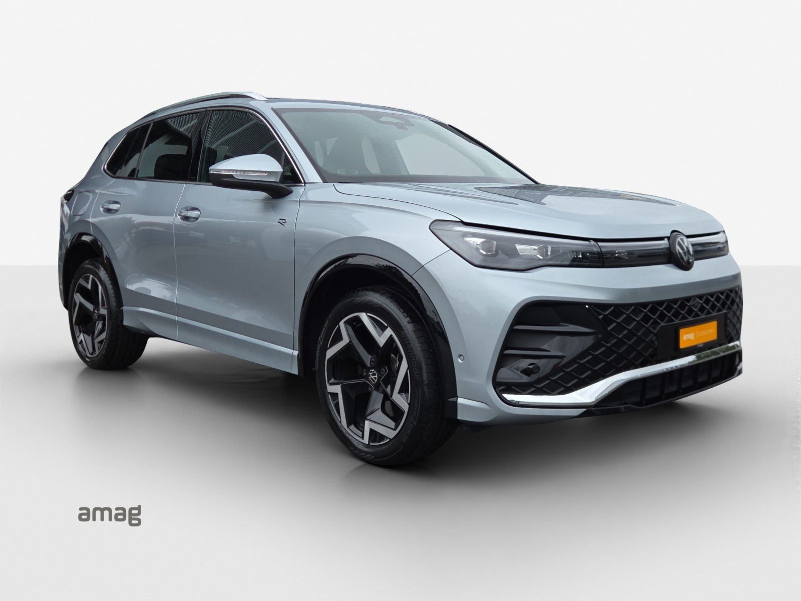 VW Tiguan 2.0 TSI DSG R-Line 4Motion-image-5