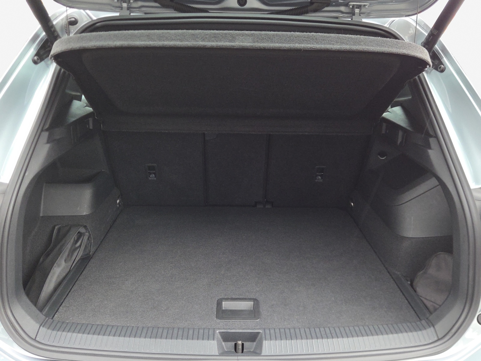 VW Tiguan 2.0 TSI DSG R-Line 4Motion-image-12