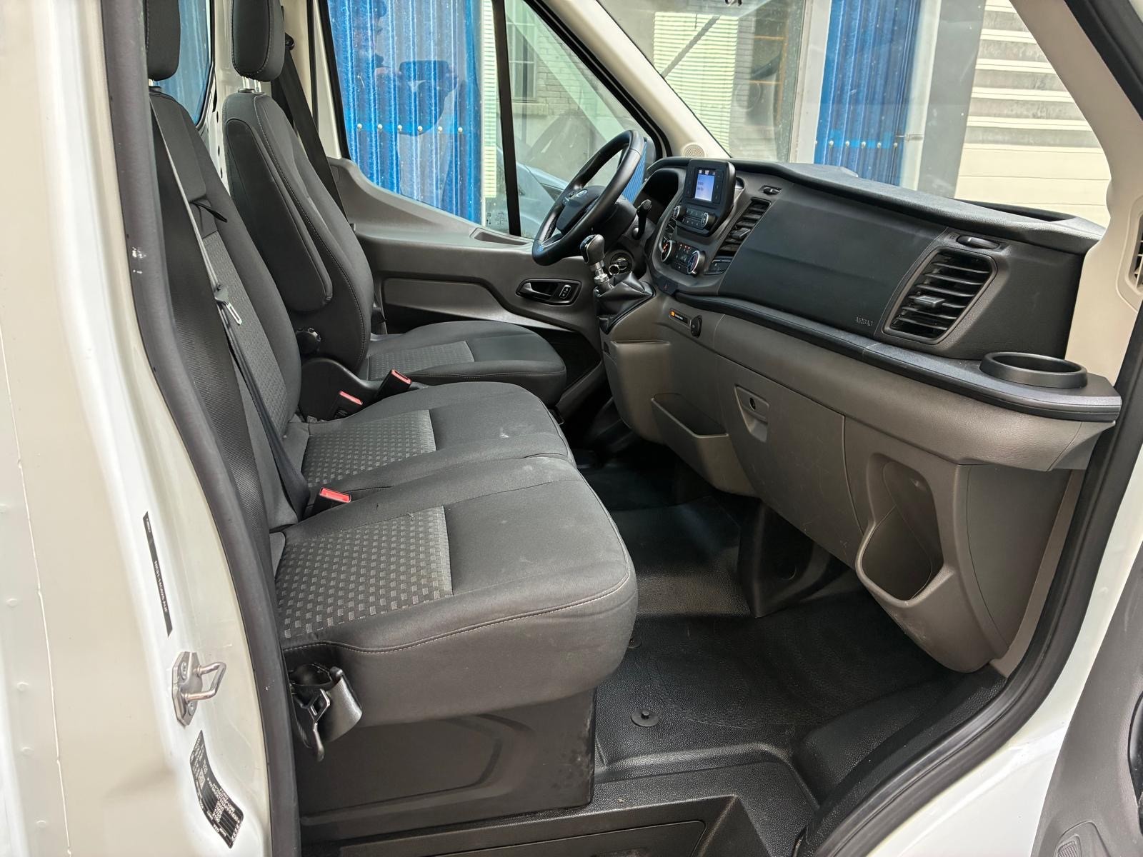 FORD Transit 350 L2 Trend 2.0 TDCi 170 RWD-image-7