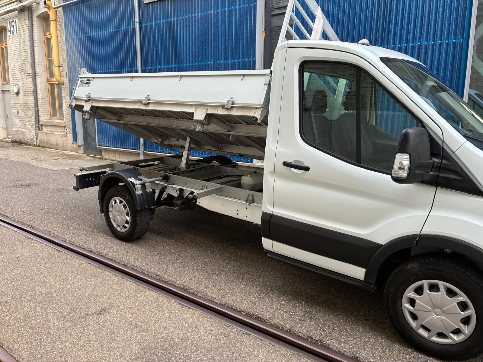 FORD Transit 350 L2 Trend 2.0 TDCi 170 RWD-image-14