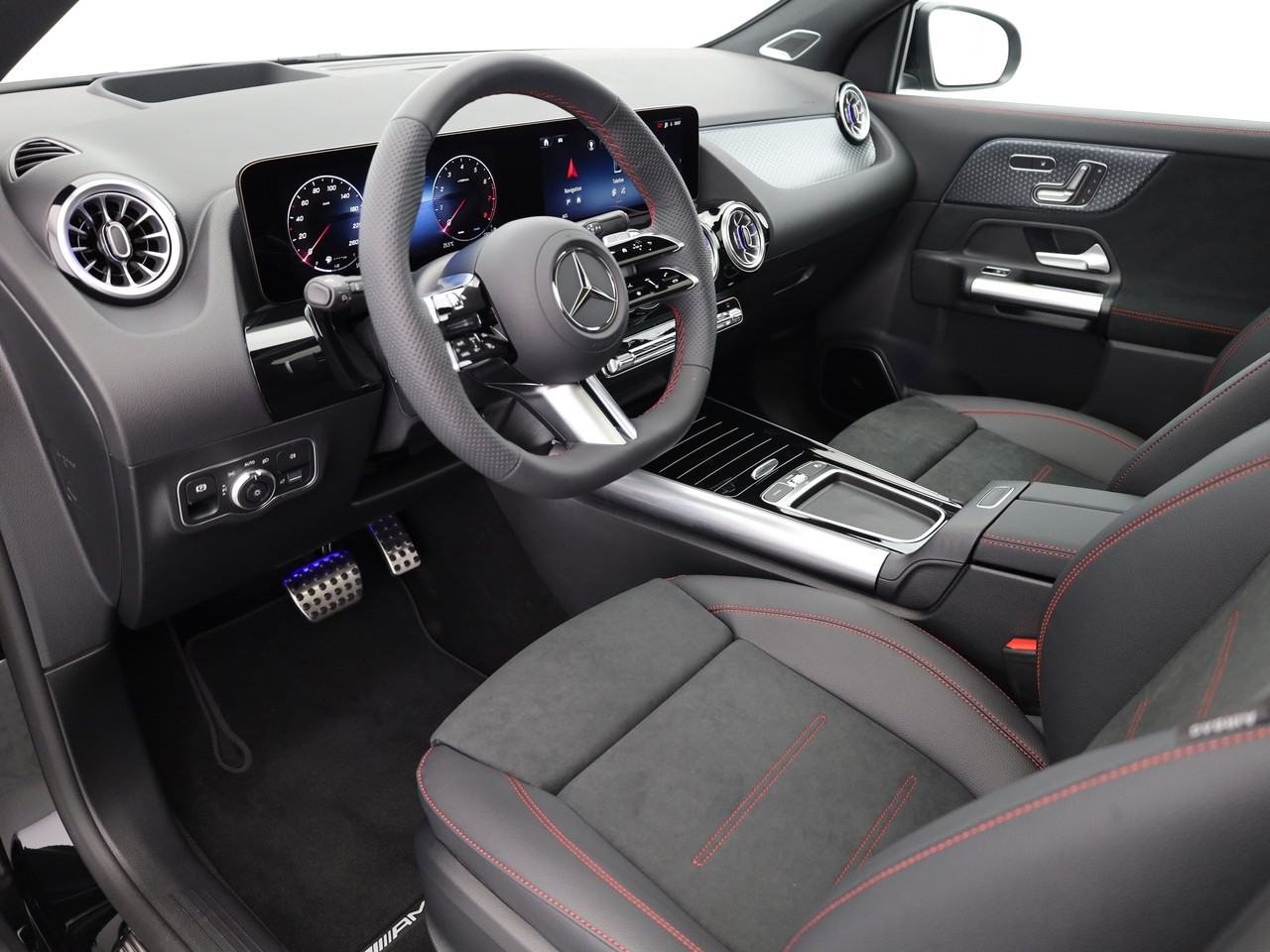 MERCEDES-BENZ GLA 250 4Matic 8G-DCT-image-5