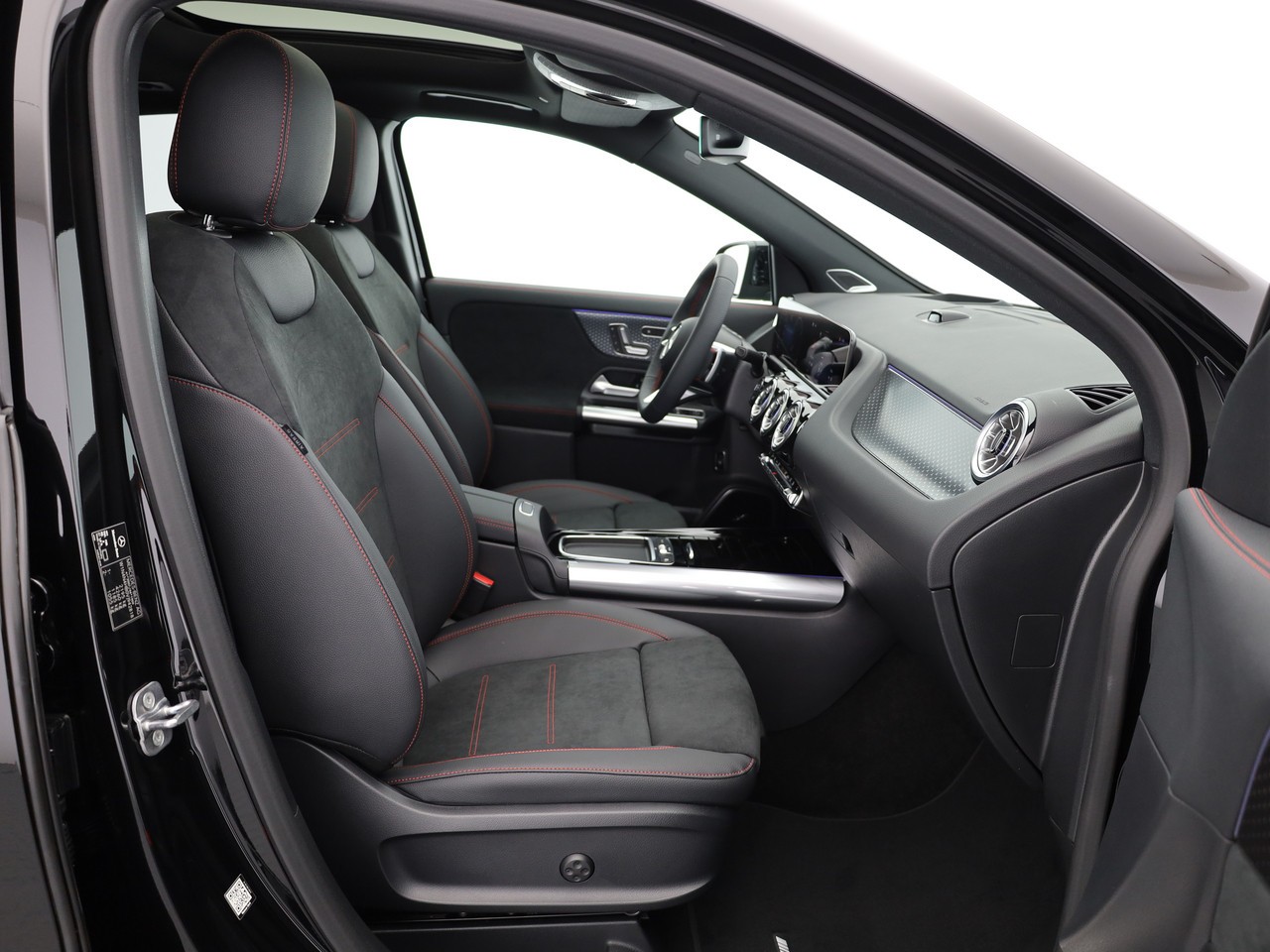 MERCEDES-BENZ GLA 250 4Matic 8G-DCT-image-9