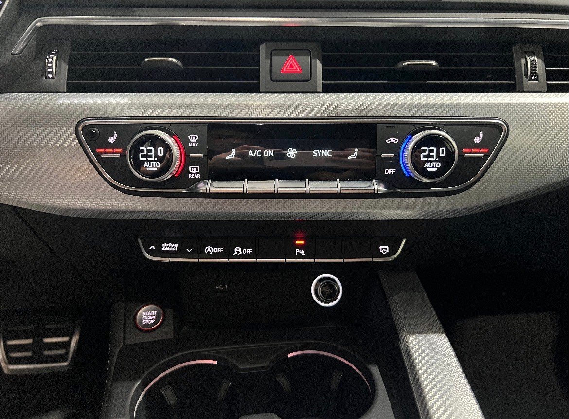 AUDI RS4 Avant 2.9 TFSI qu**Optikpaket,S-Sportsitze,Matrix LED,CH Auslieferung,Frisch ab MFK**-image-15