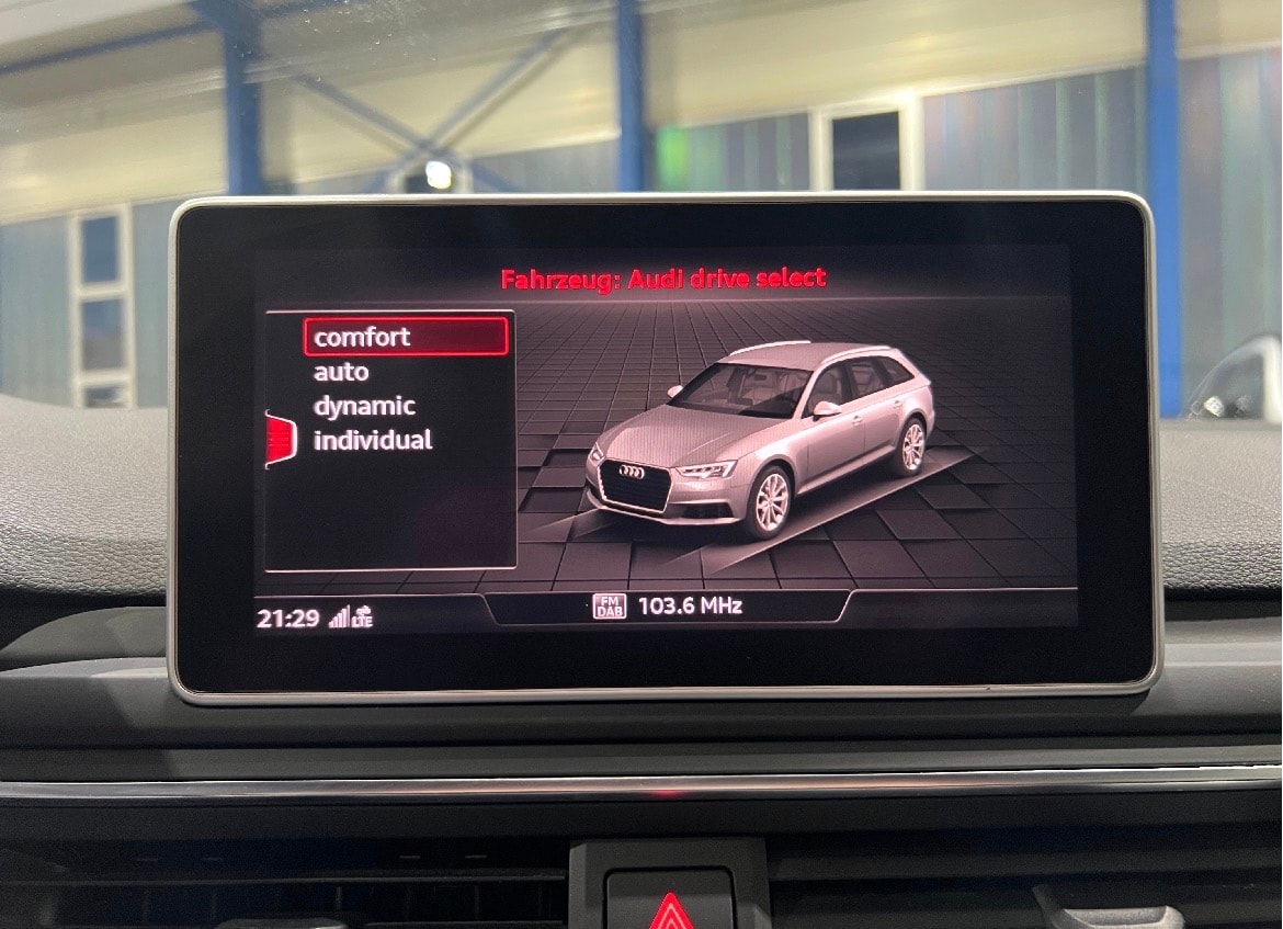 AUDI RS4 Avant 2.9 TFSI qu**Optikpaket,S-Sportsitze,Matrix LED,CH Auslieferung,Frisch ab MFK**-image-9