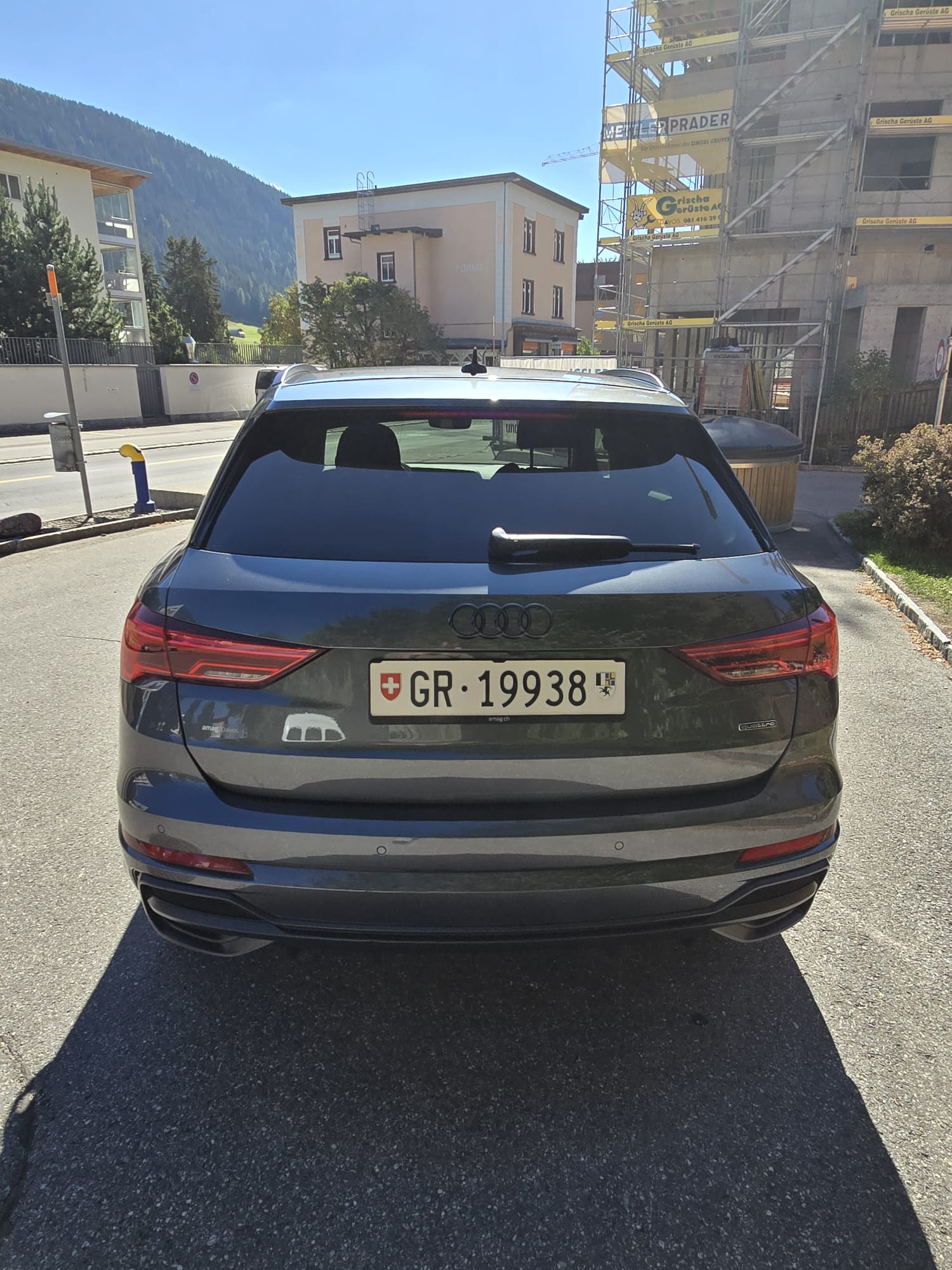 AUDI 2.0 40 TFSI S line quattro S-Tronic-image-4