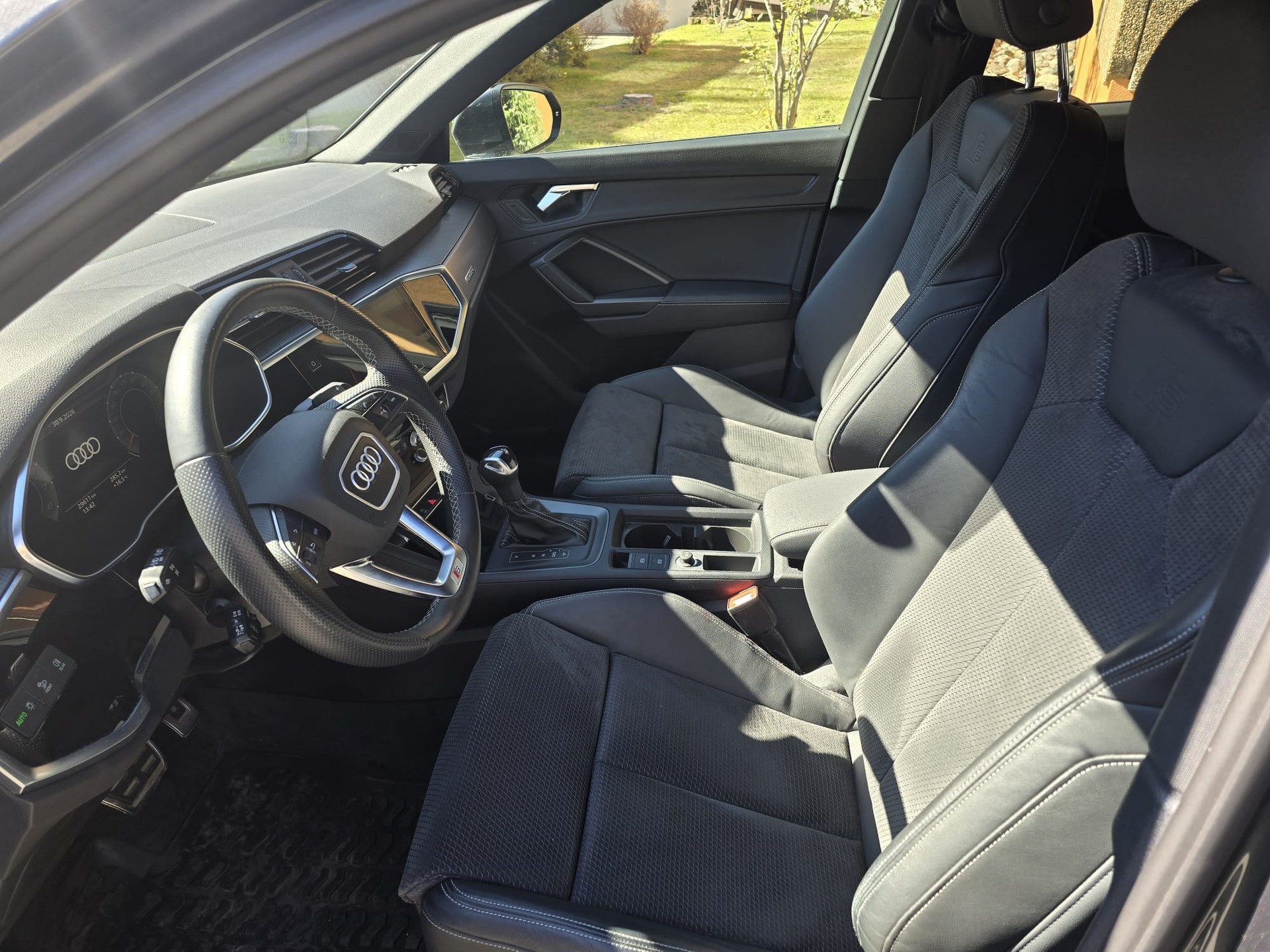 AUDI 2.0 40 TFSI S line quattro S-Tronic-image-5