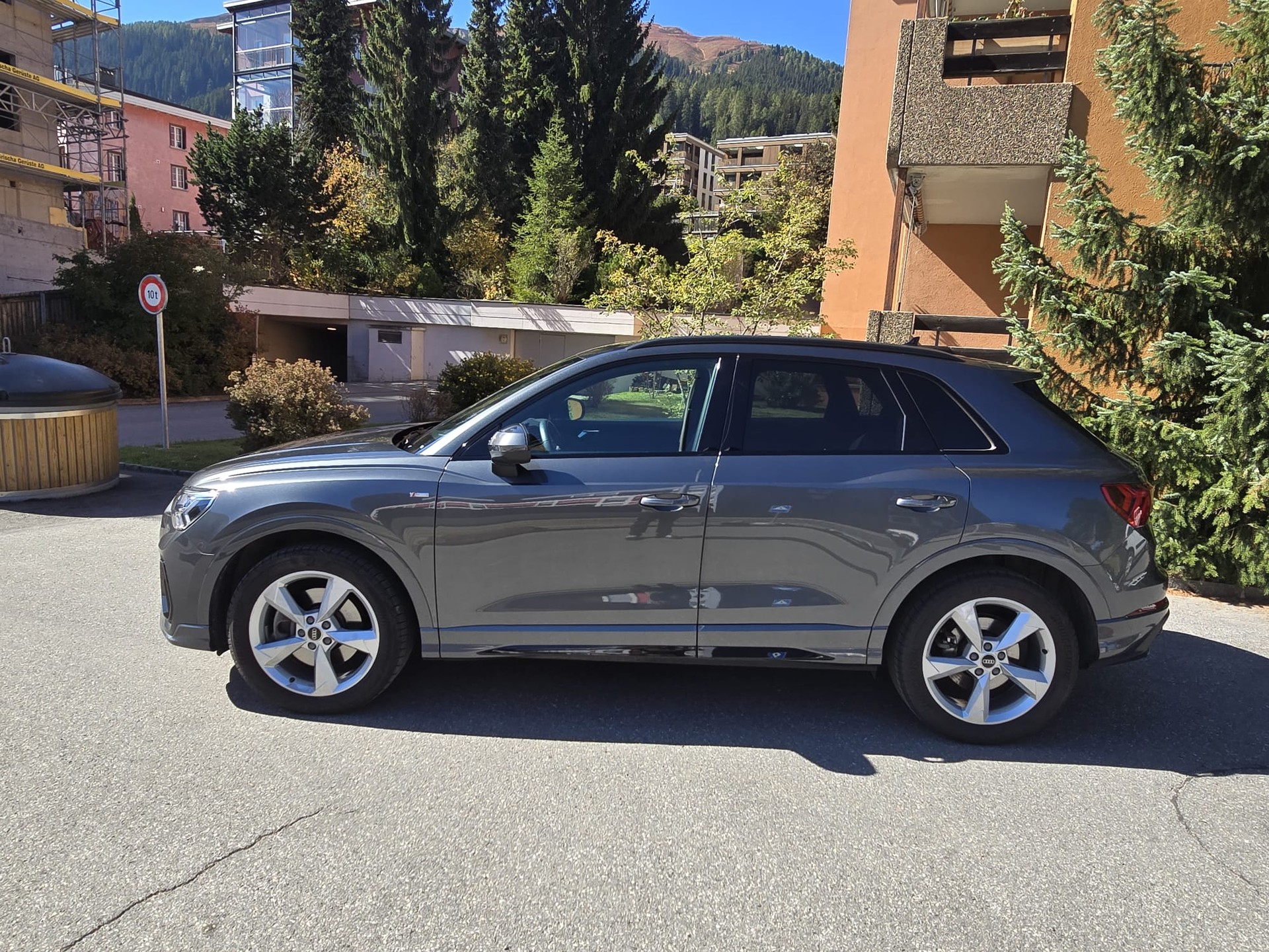 AUDI 2.0 40 TFSI S line quattro S-Tronic-image-2