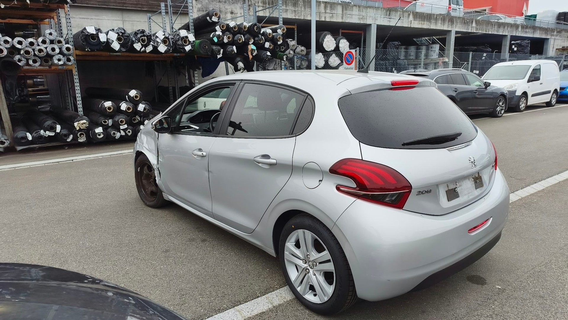 PEUGEOT 208 1.2 PureTech Style-image-2