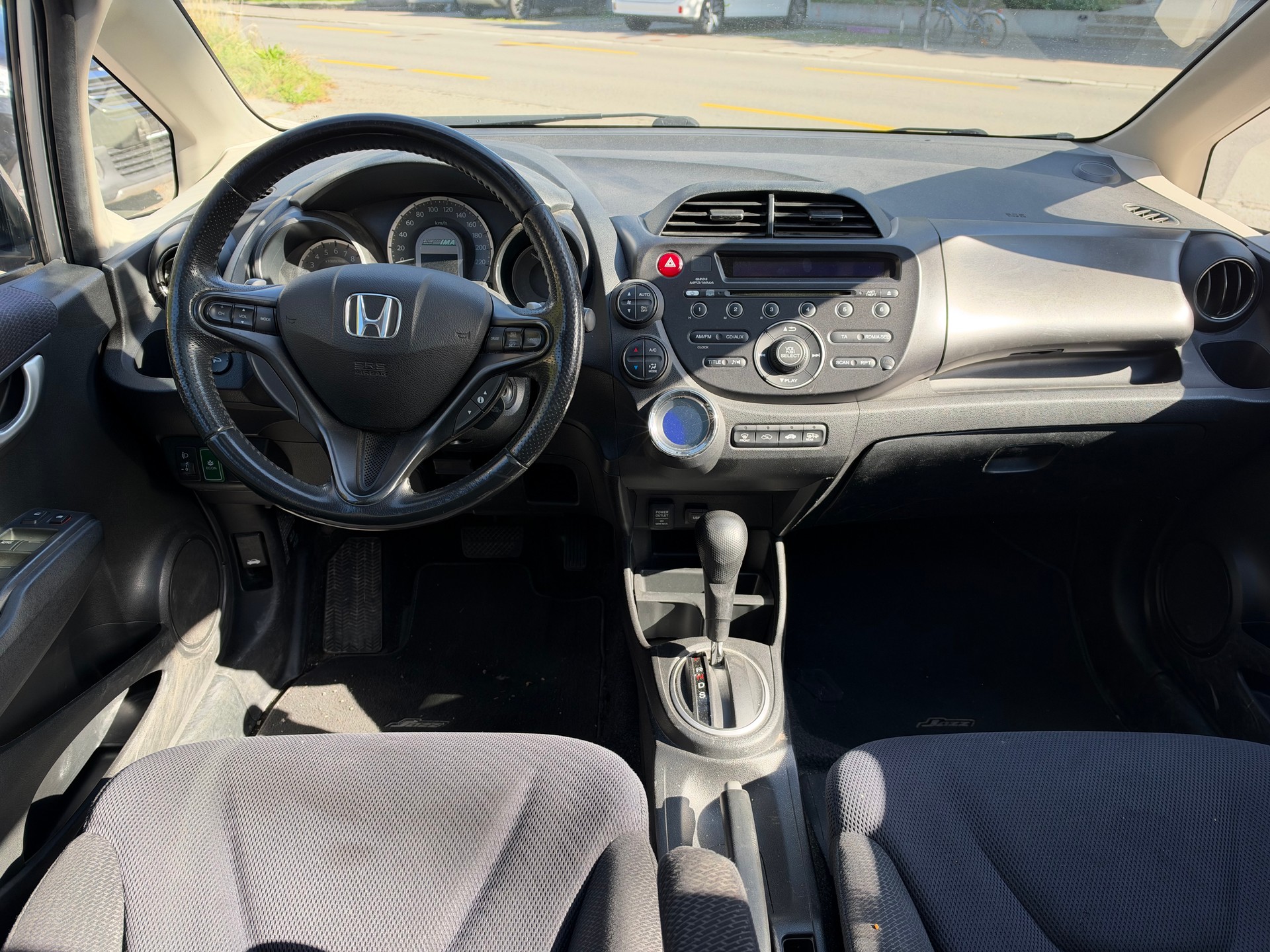 HONDA Jazz 1.3i Hybrid Elegance CVT-image-9