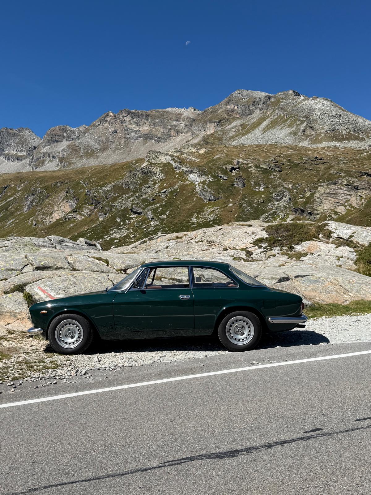 ALFA ROMEO 1300 Junior GT-image-2
