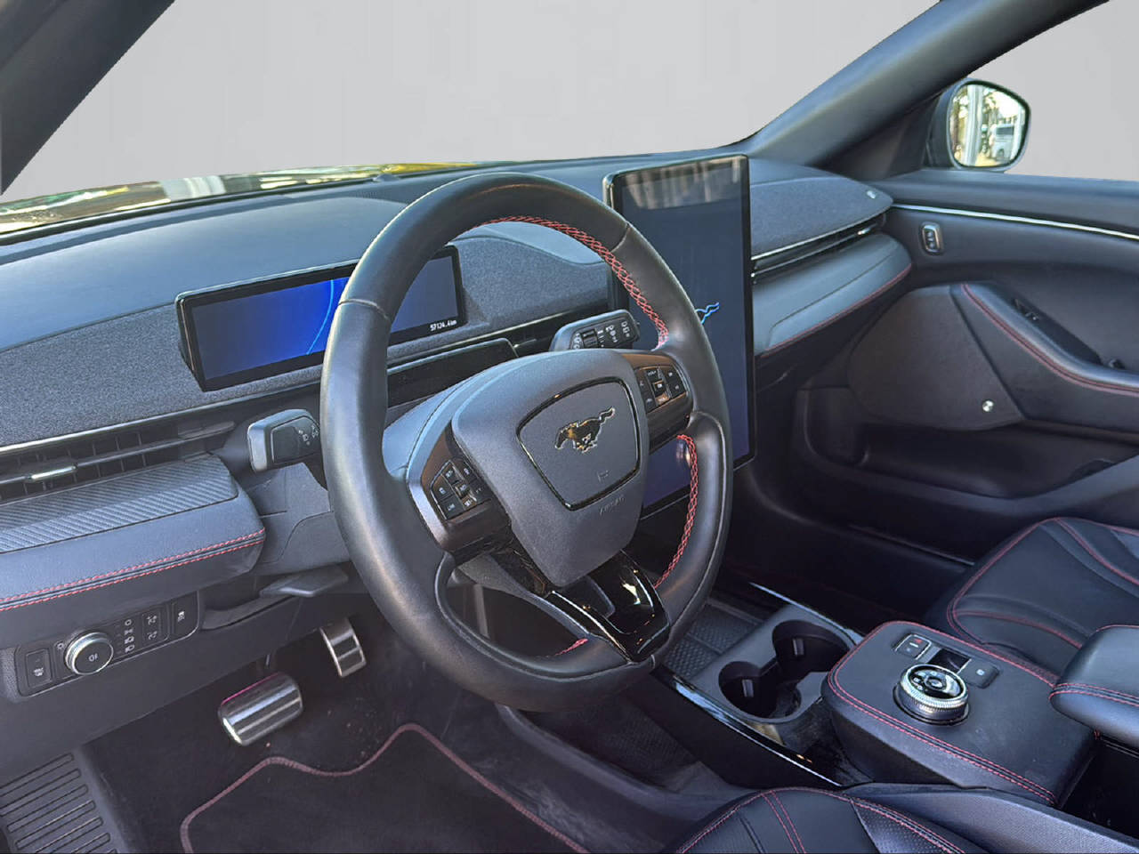 FORD Mustang Mach-E Extended AWD-image-7