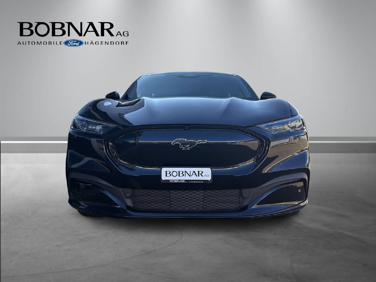 FORD Mustang Mach-E Extended AWD-image-5
