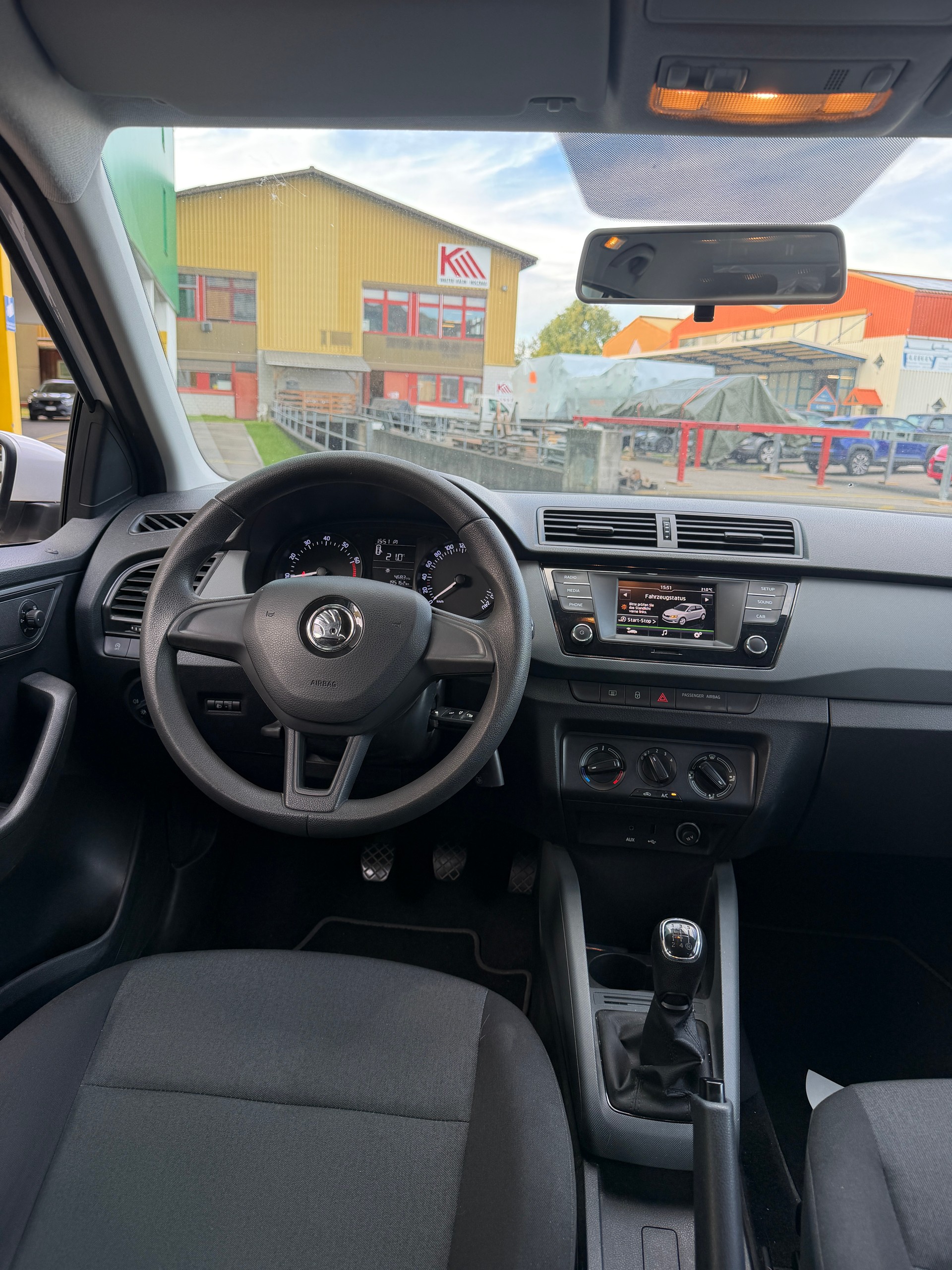 SKODA Fabia 1.0 Active-image-9