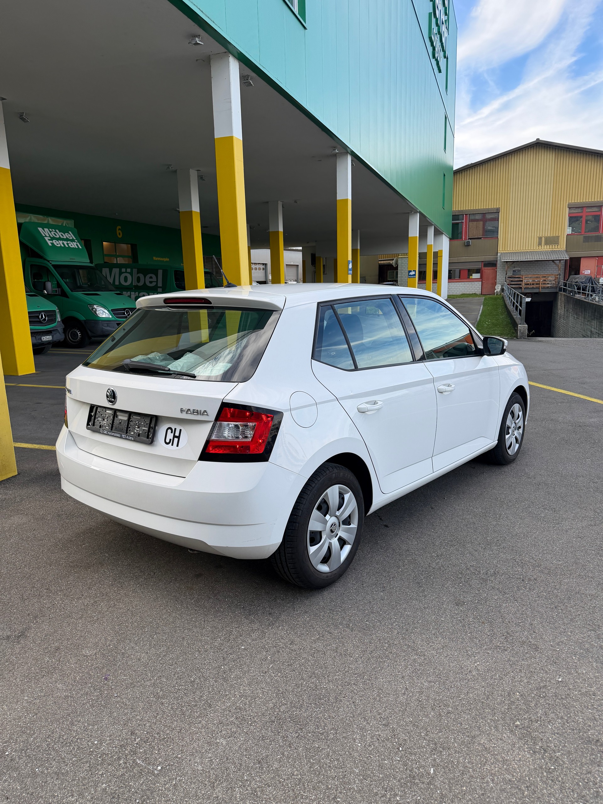 SKODA Fabia 1.0 Active-image-6