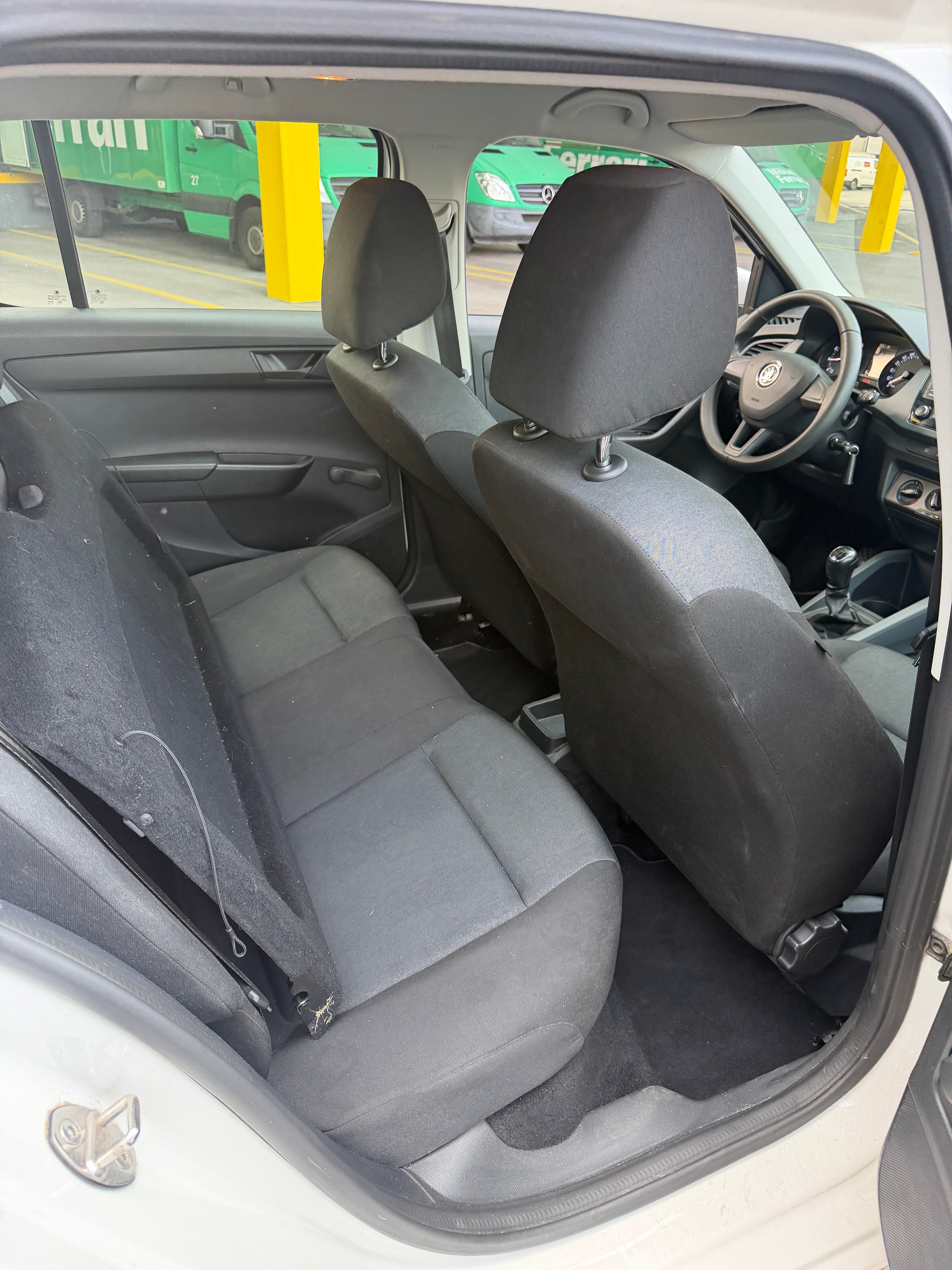SKODA Fabia 1.0 Active-image-14